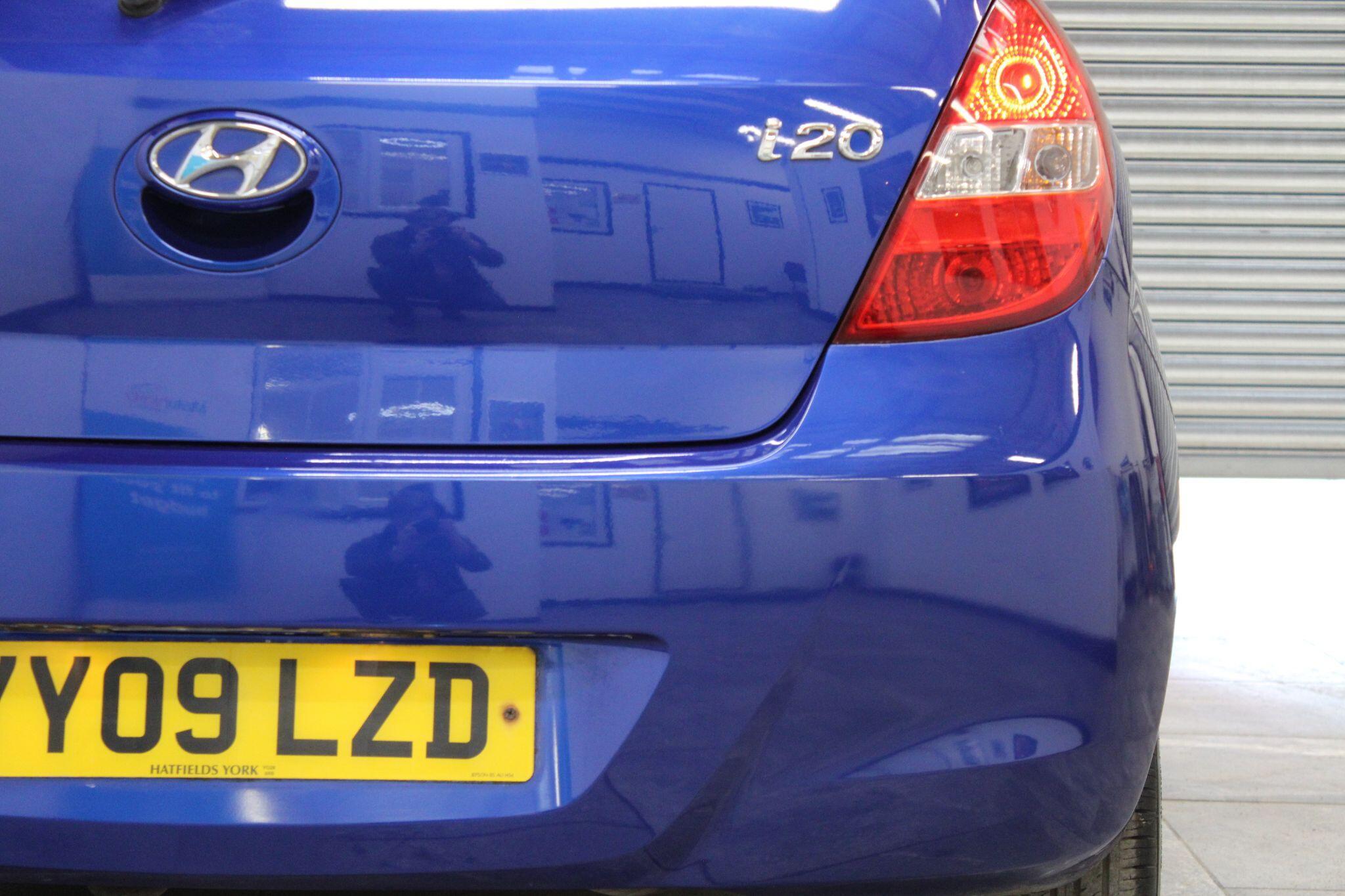 Hyundai i20 - Image 15