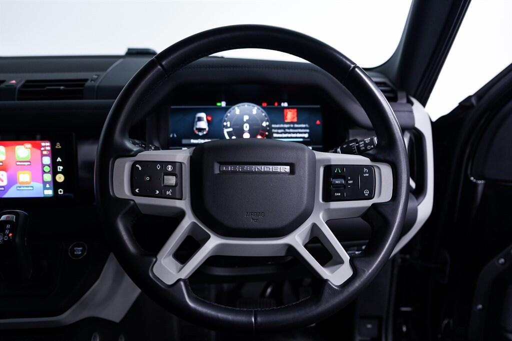 Land Rover Defender 110 - Image 26