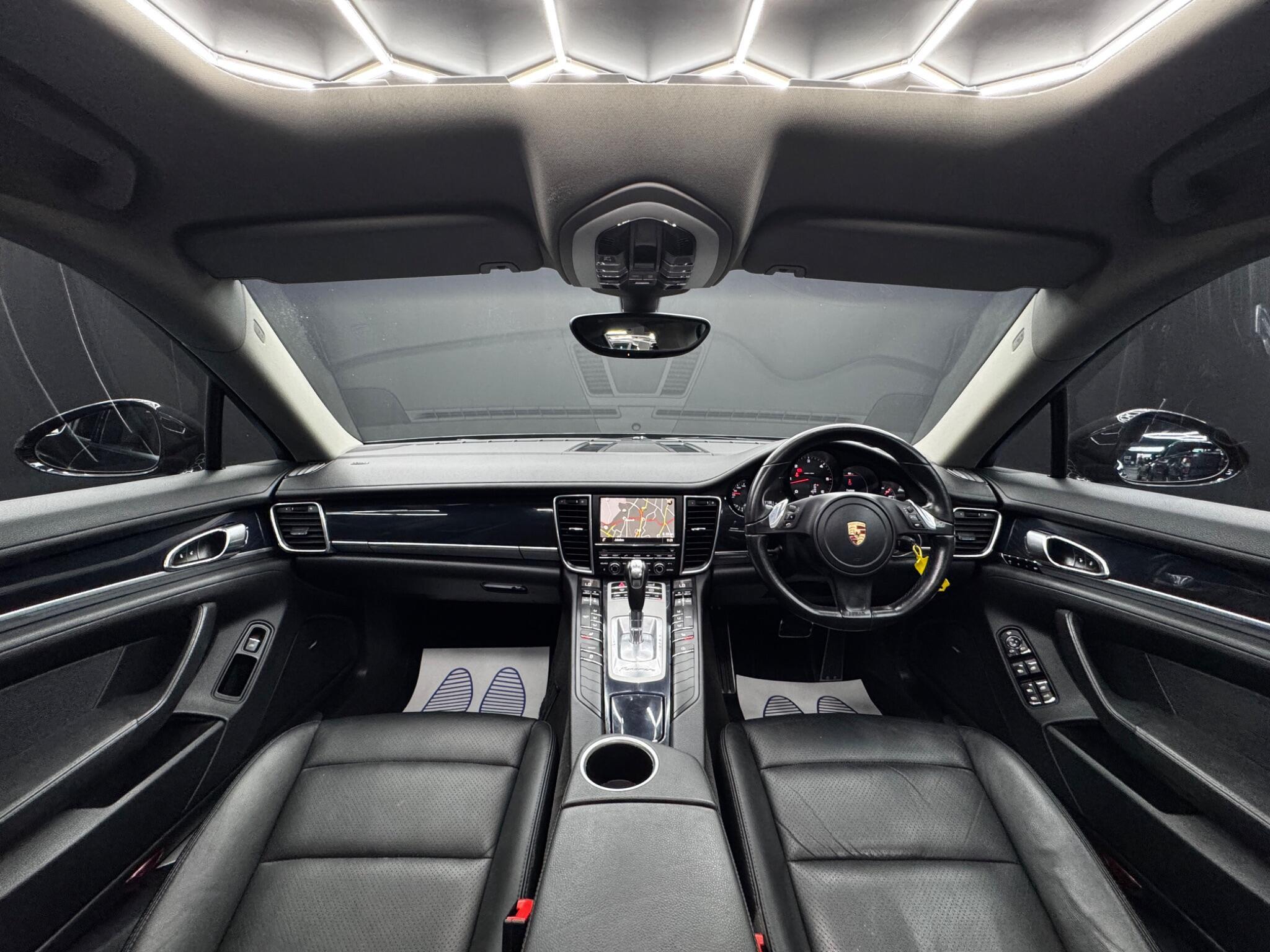 Porsche Panamera - Image 17