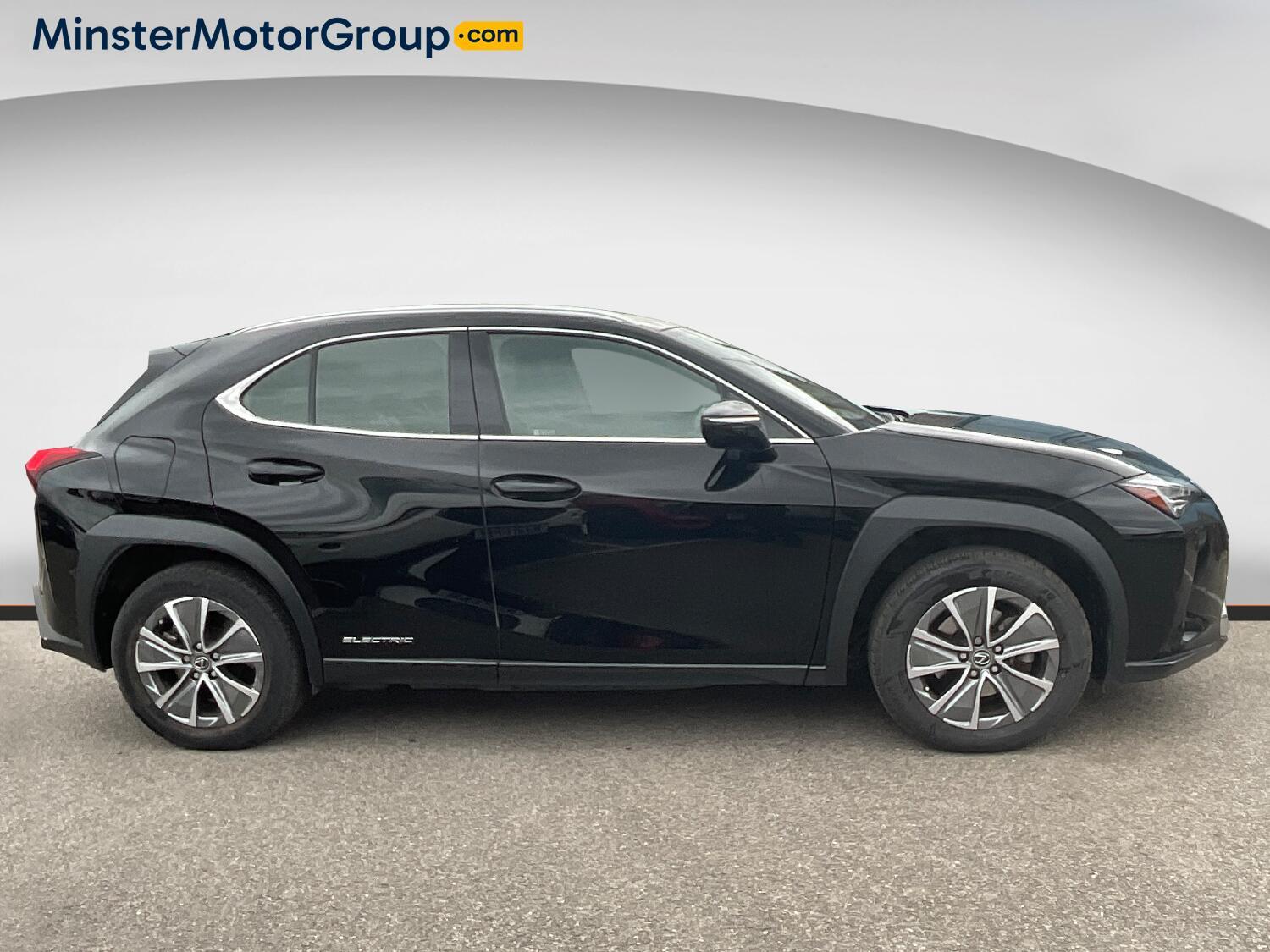 Lexus UX - Image 2