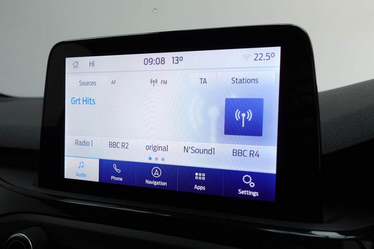 Ford Focus - Image 30