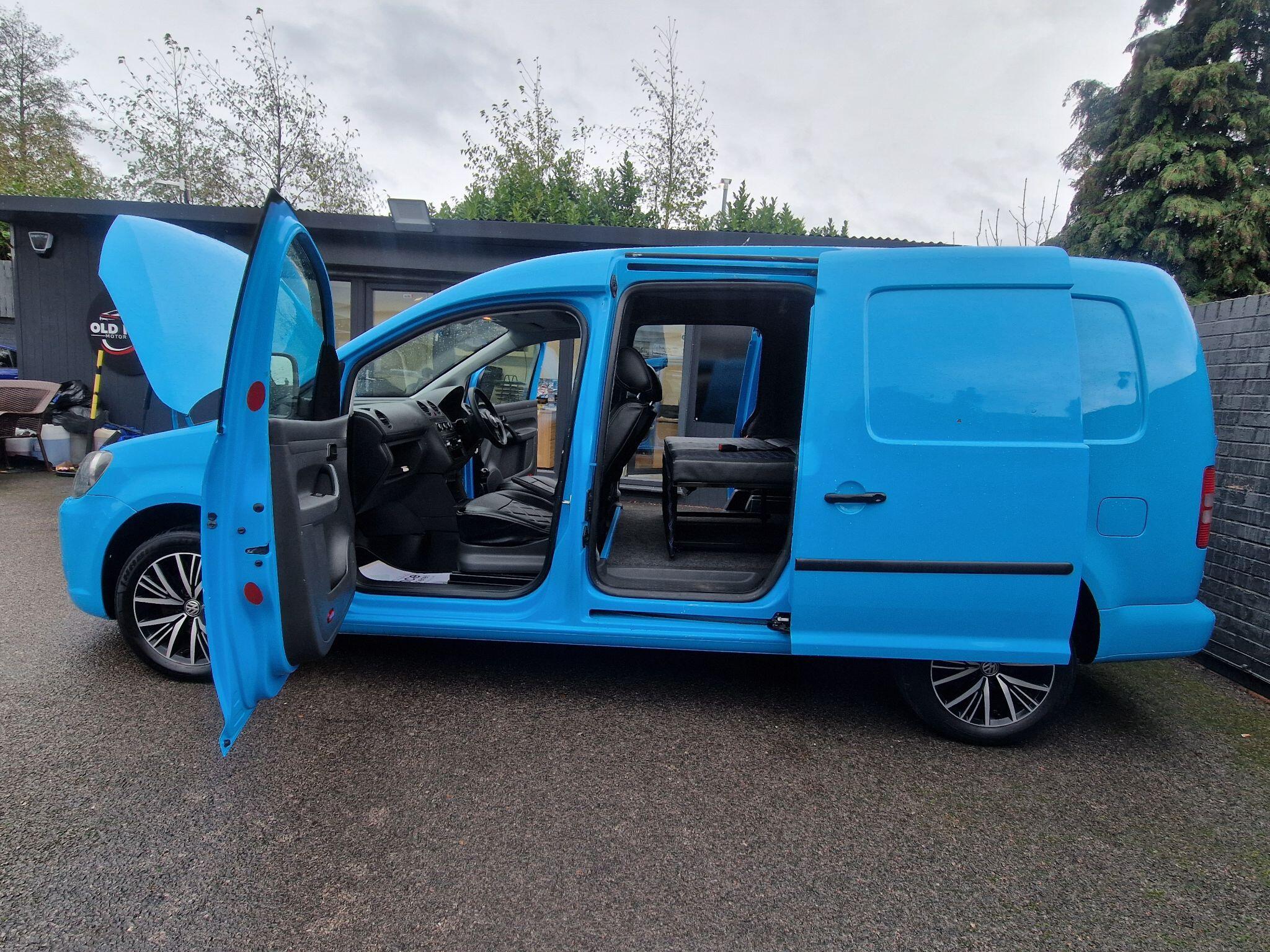 Volkswagen Caddy Maxi - Image 15