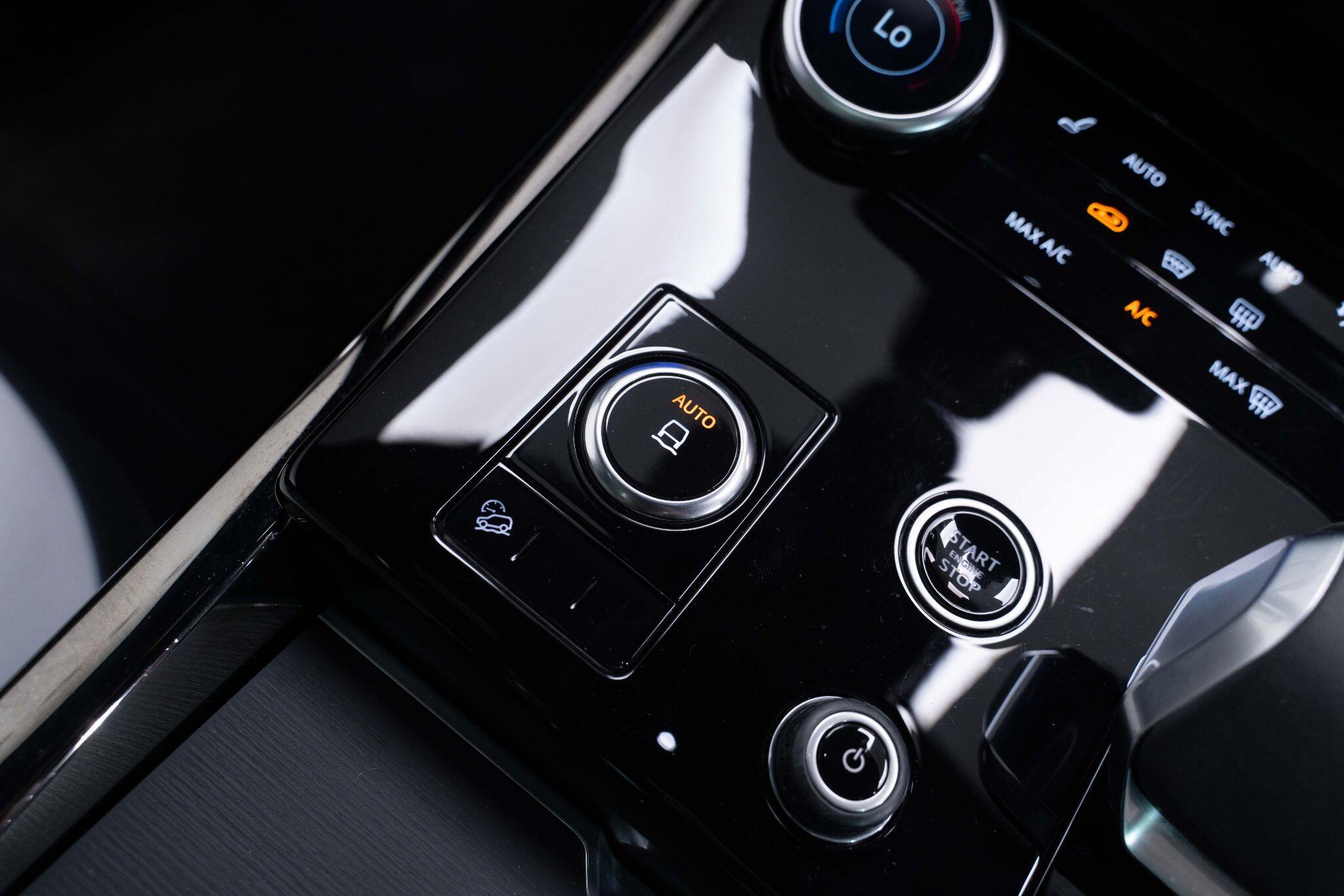 Land Rover RANGE ROVER SPORT - Image 3