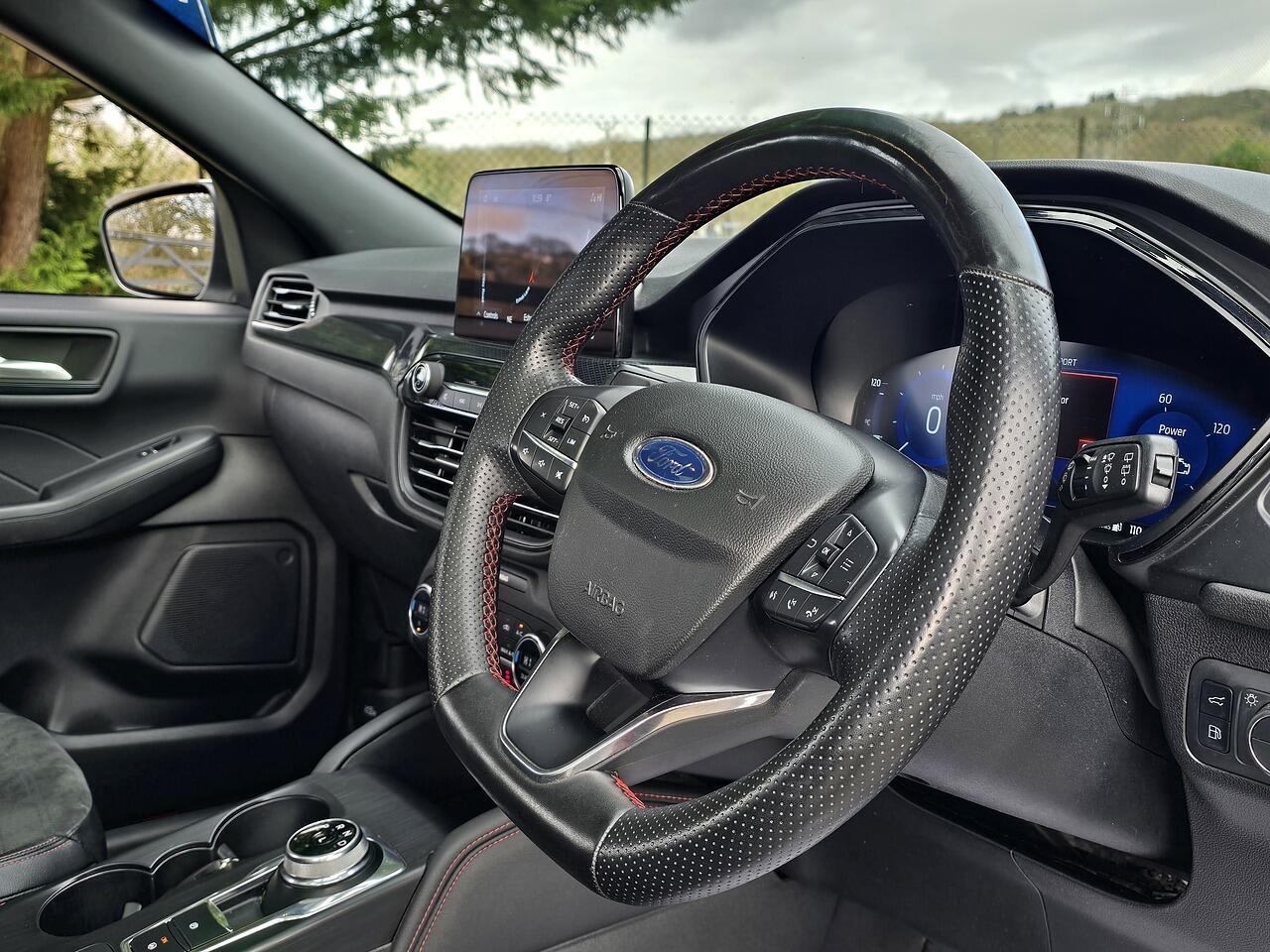 Ford Kuga - Image 23