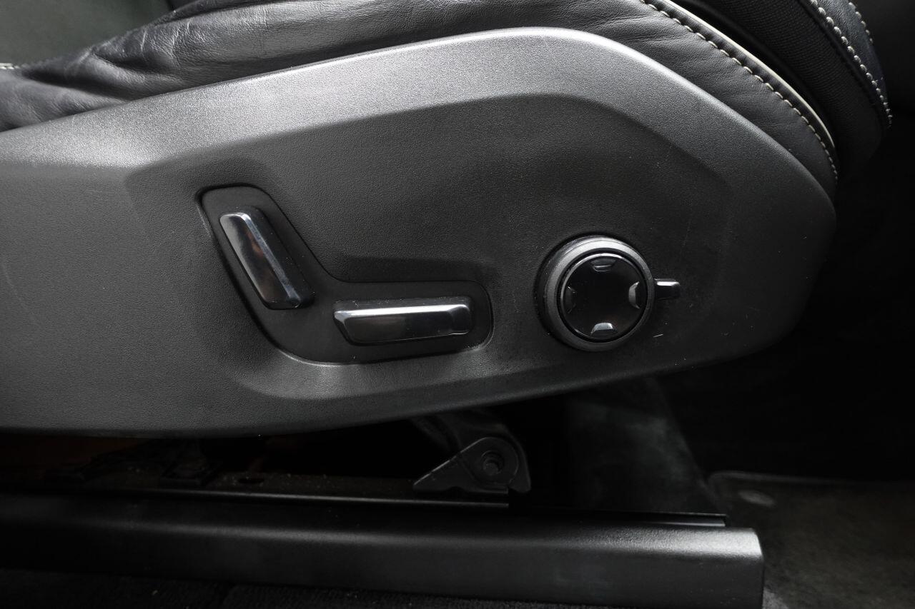 Volvo XC90 - Image 18