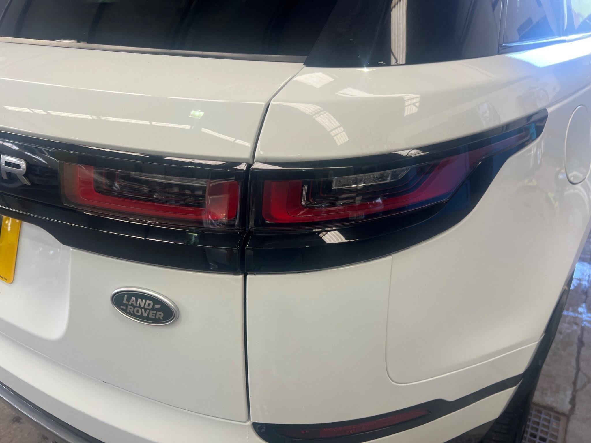 Land Rover Range Rover Velar - Image 26