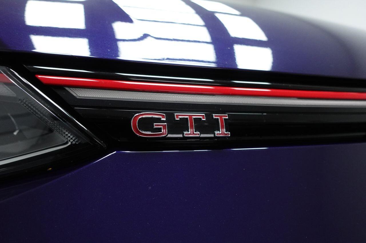 Volkswagen Golf - Image 15