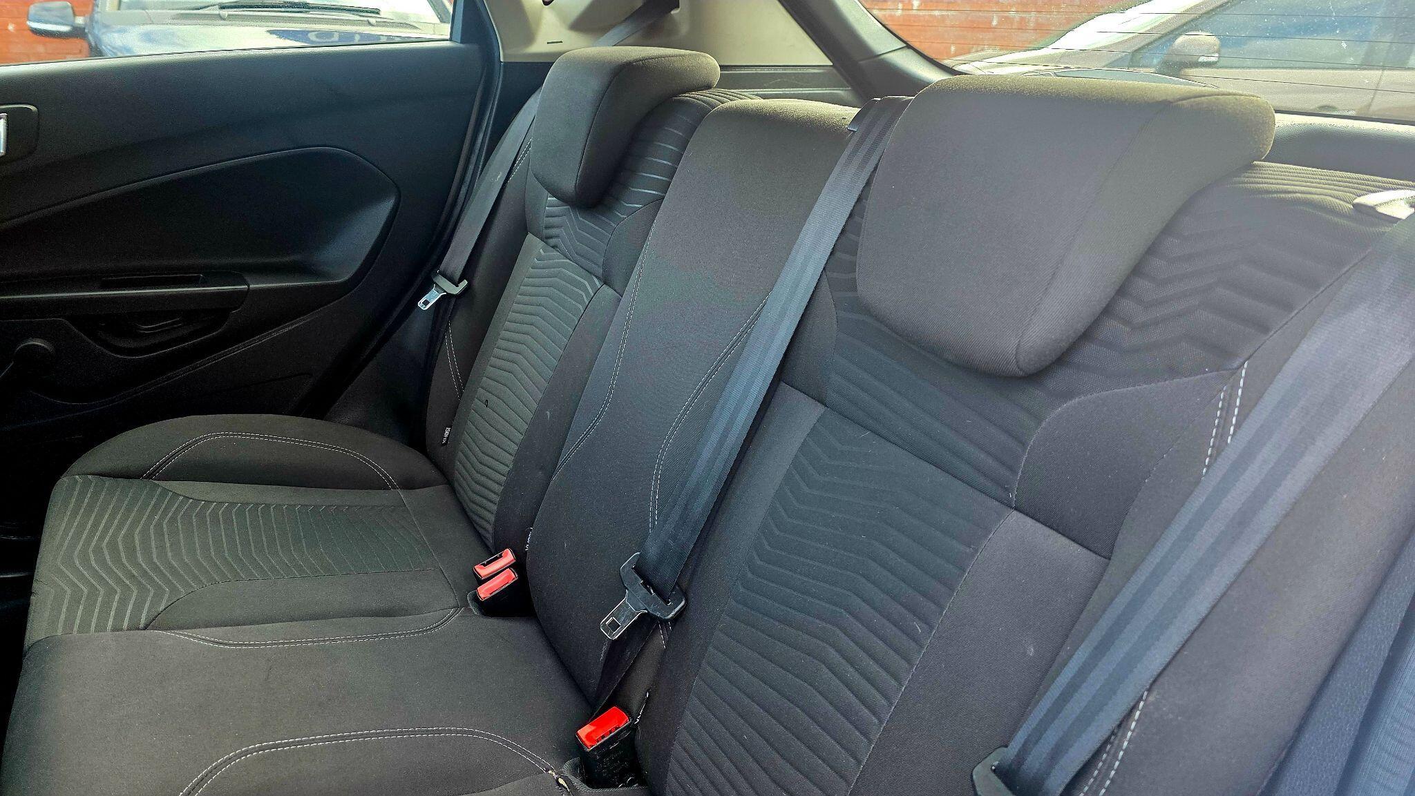 Ford Fiesta - Image 15