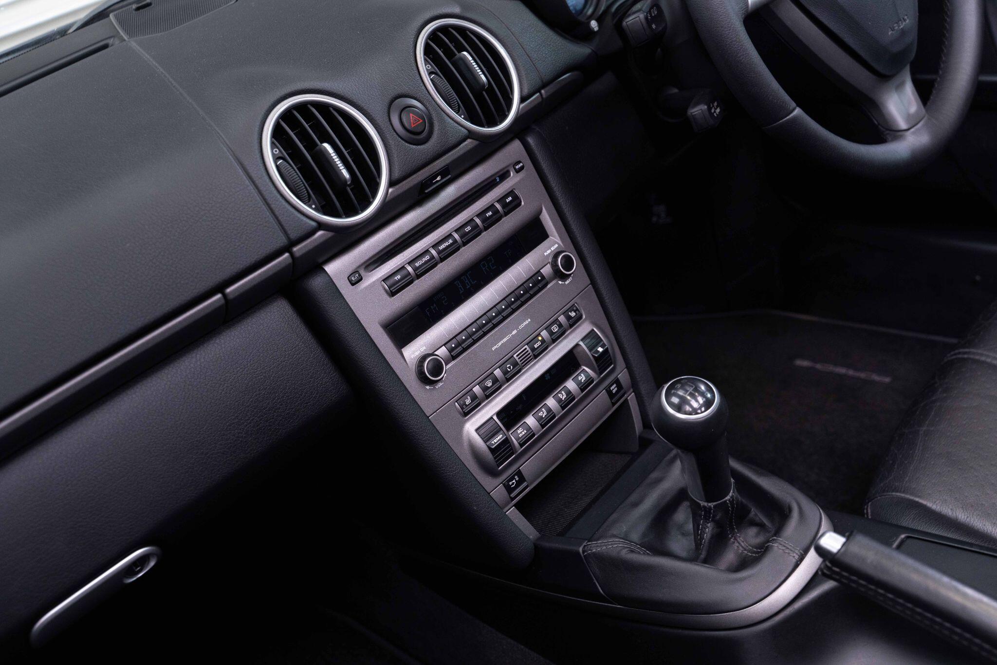 Porsche Boxster - Image 34