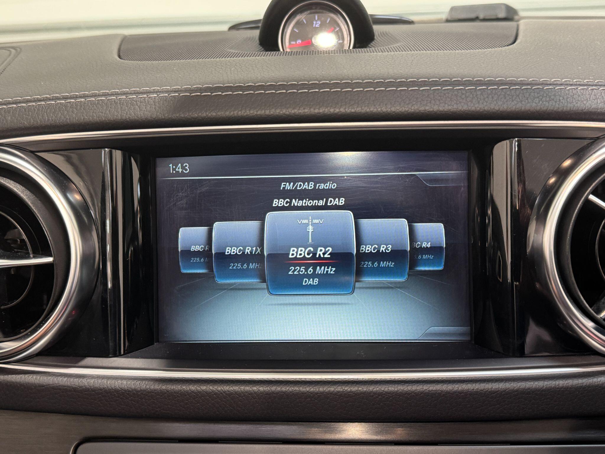 Mercedes SL - Image 74