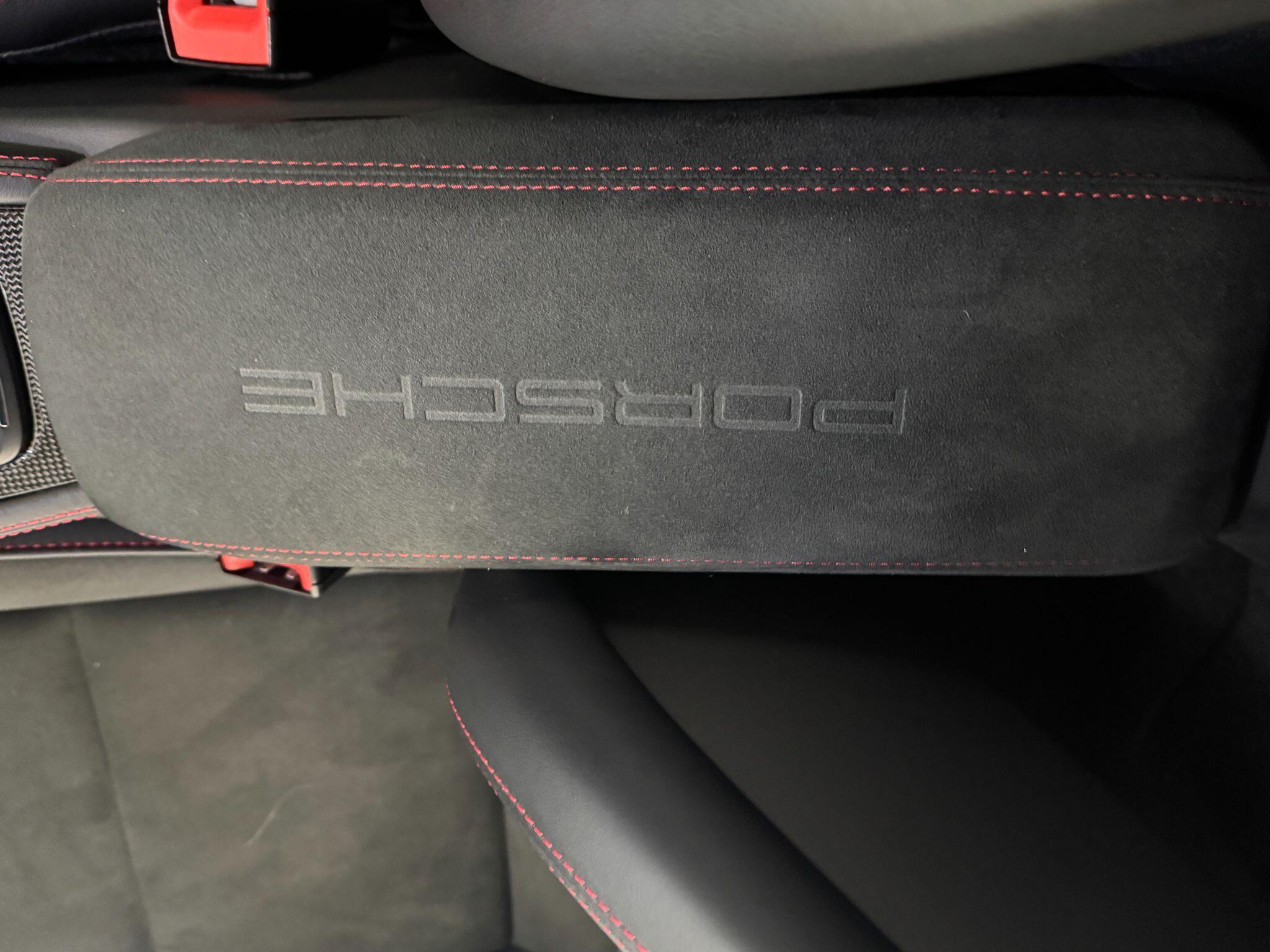 Porsche 718 Cayman - Image 69