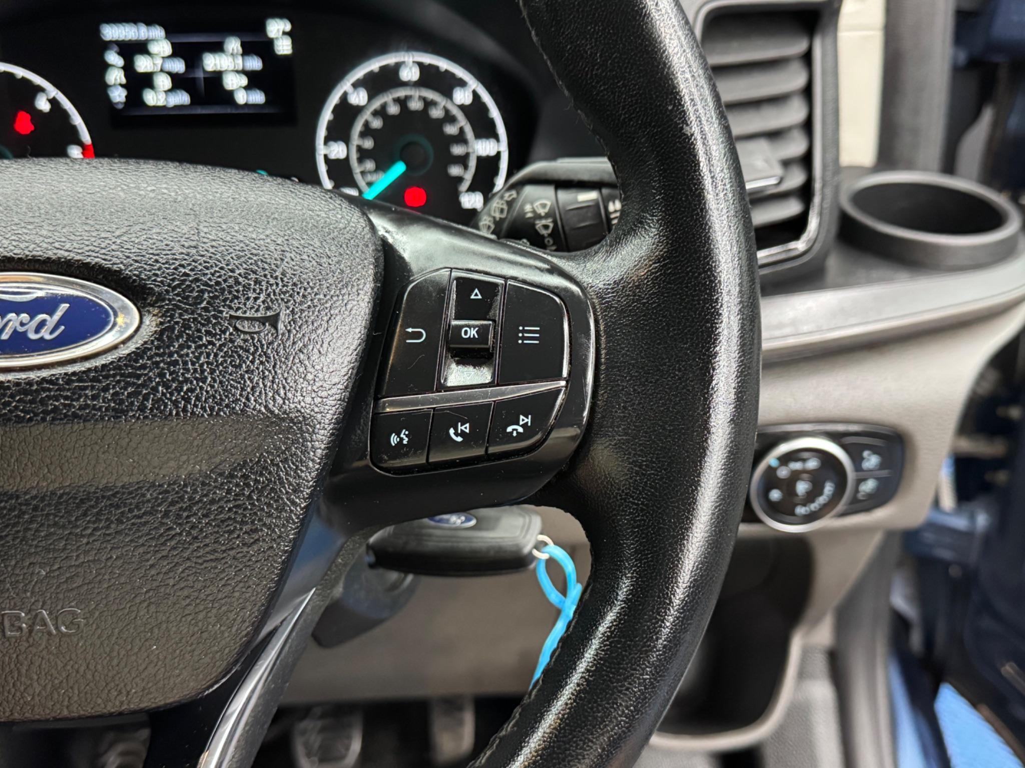 Ford TOURNEO CUSTOM - Image 22