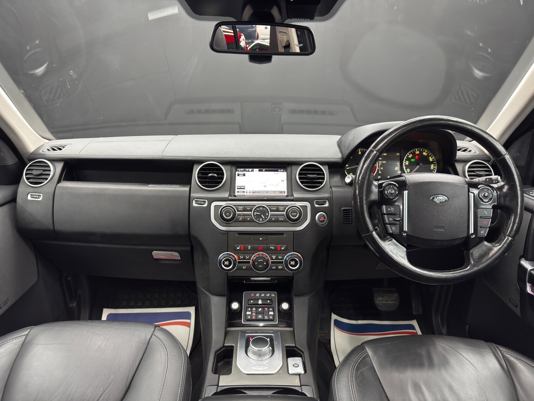 Land Rover DISCOVERY 4 - Image 10