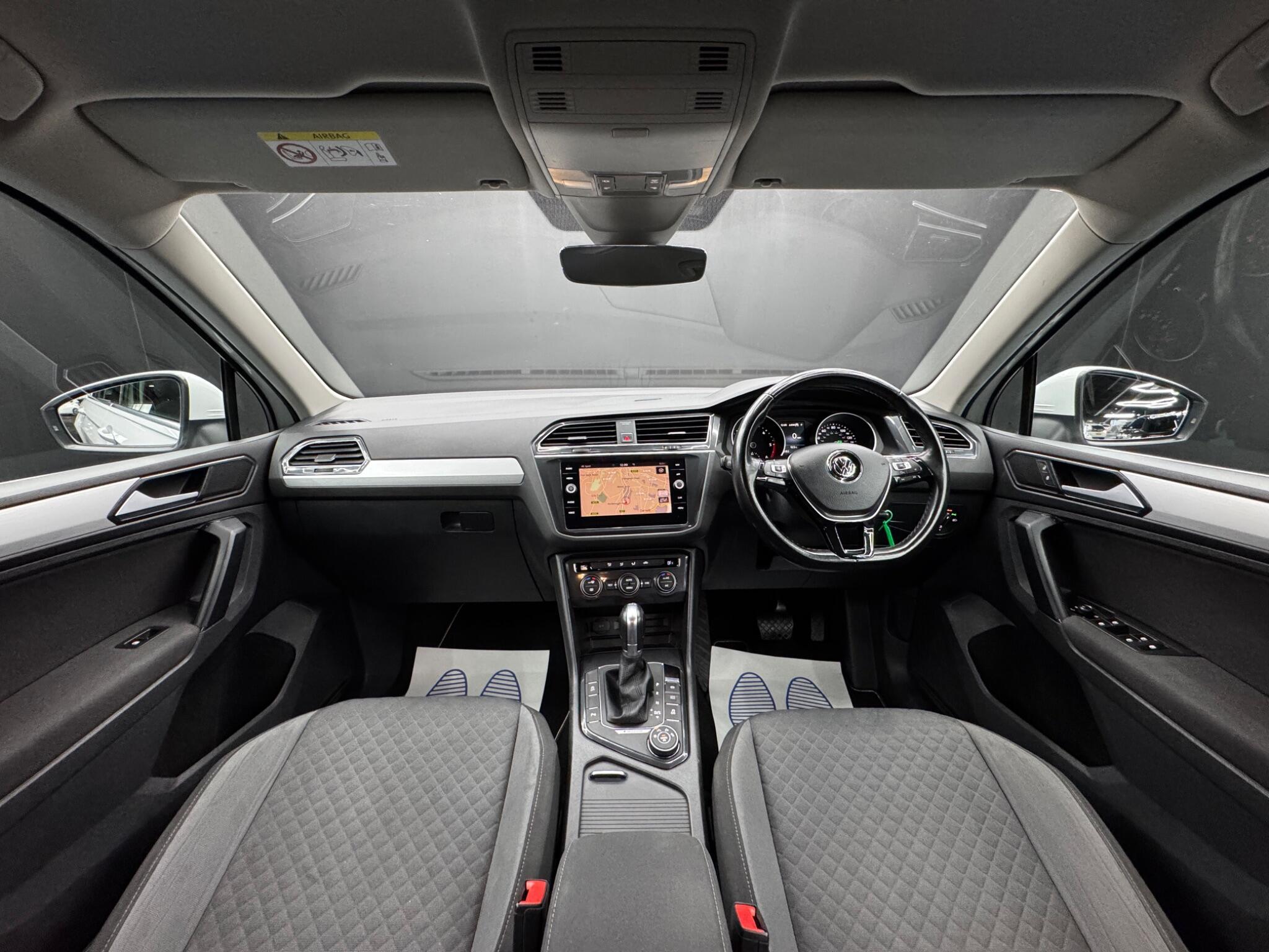 Volkswagen Tiguan - Image 17