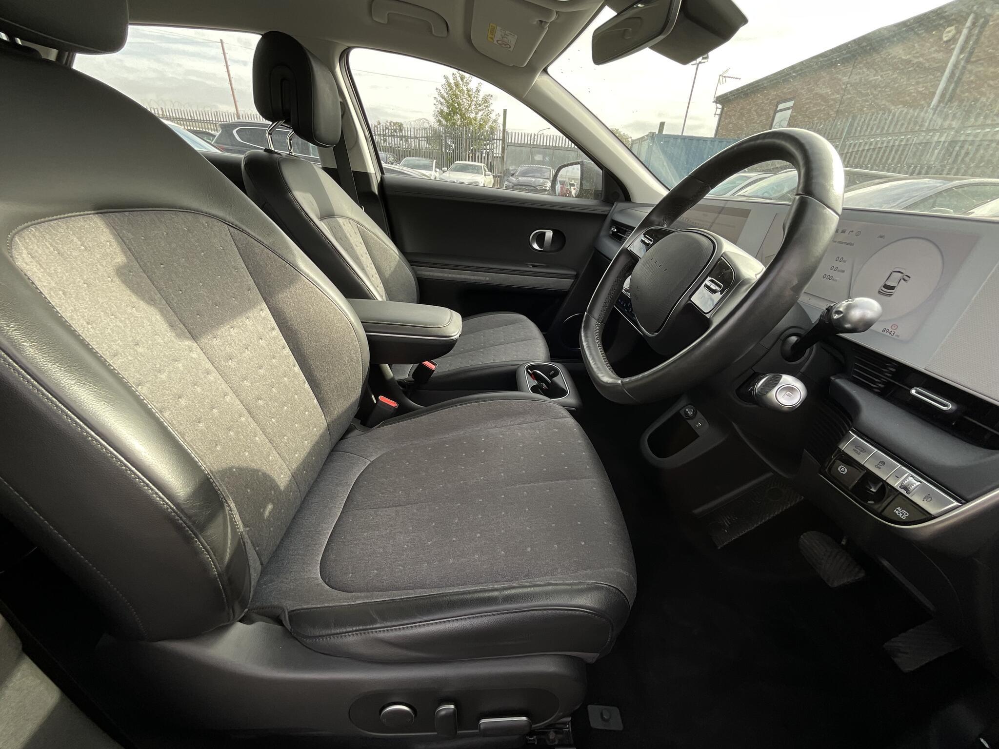 Hyundai Ioniq 5 - Image 9