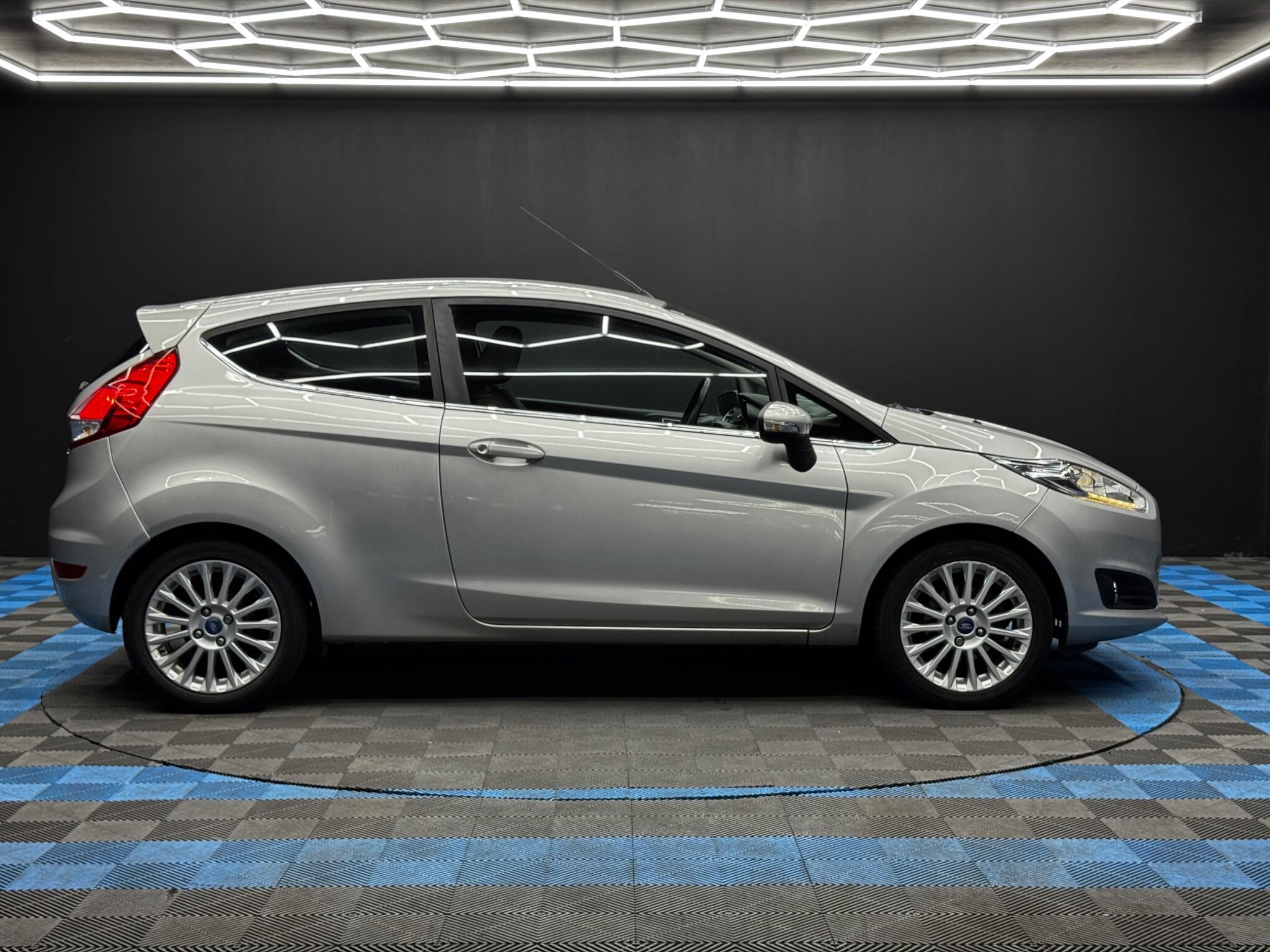 Ford Fiesta - Image 4