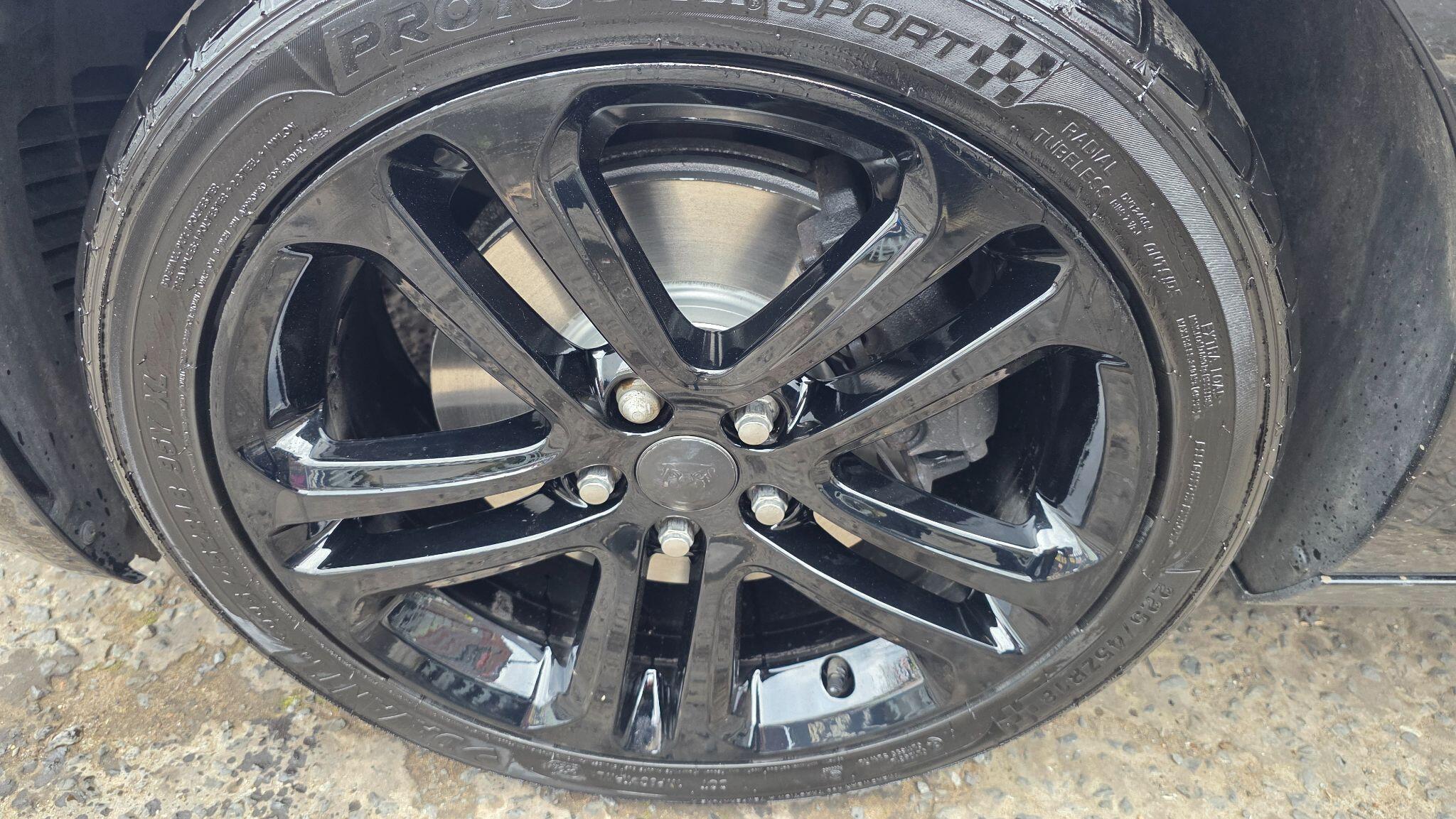 Jaguar XE - Image 59