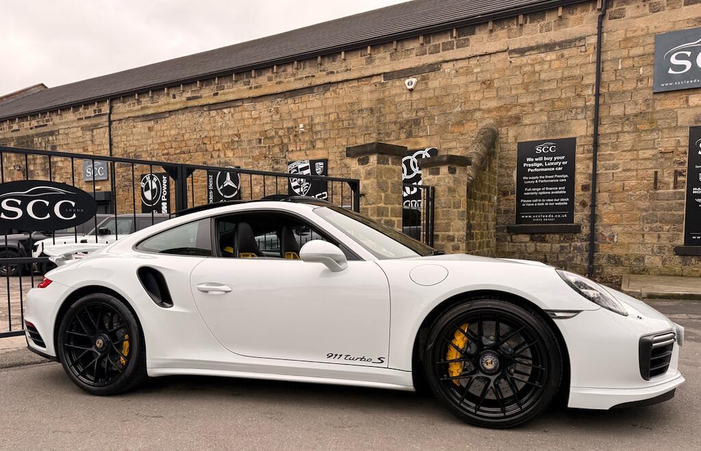 Porsche 911 - Image 14