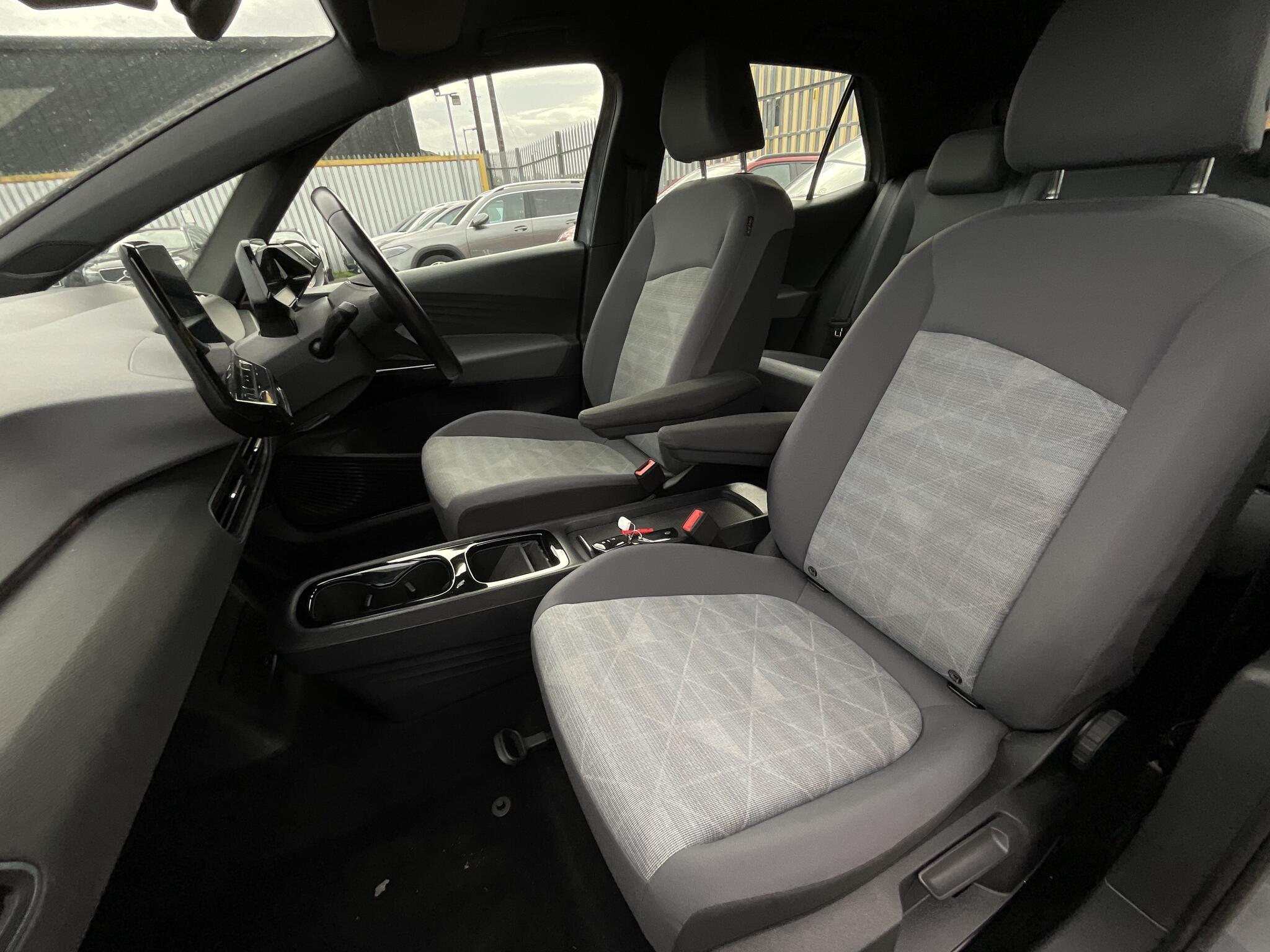 Volkswagen ID.3 - Image 17