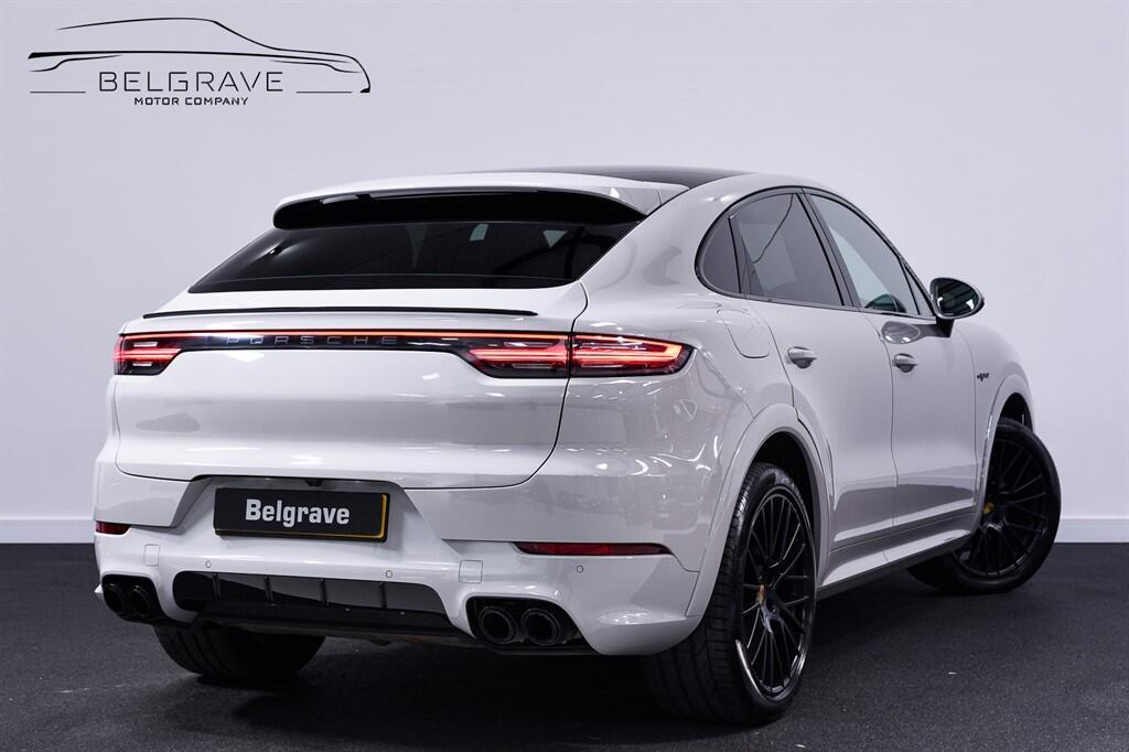 Porsche Cayenne - Image 2