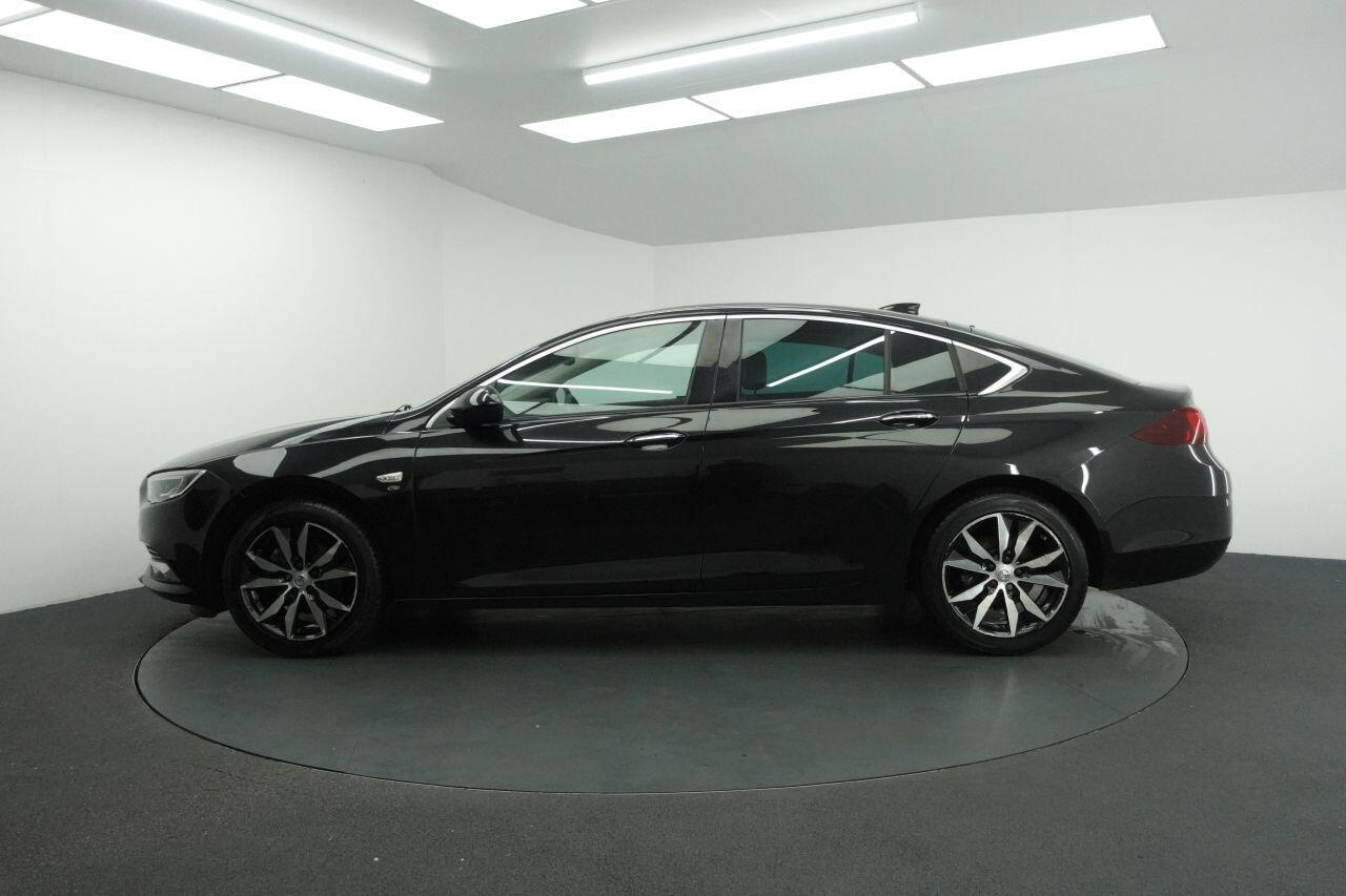 Vauxhall Insignia - Image 8