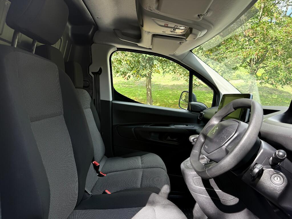Peugeot Partner - Image 17