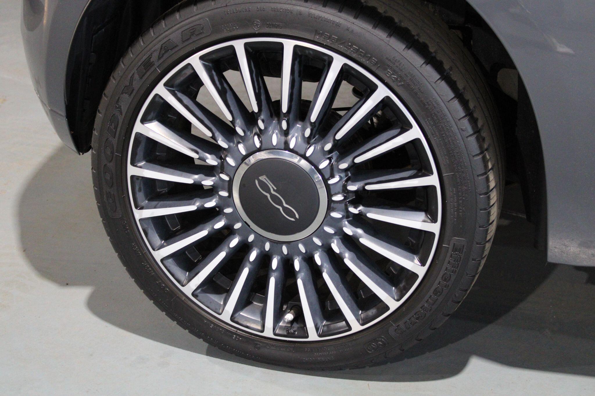 Fiat 500C - Image 2