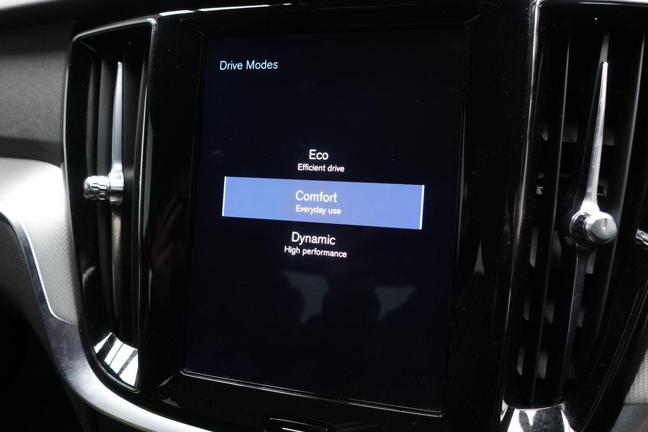 Volvo S60 - Image 39