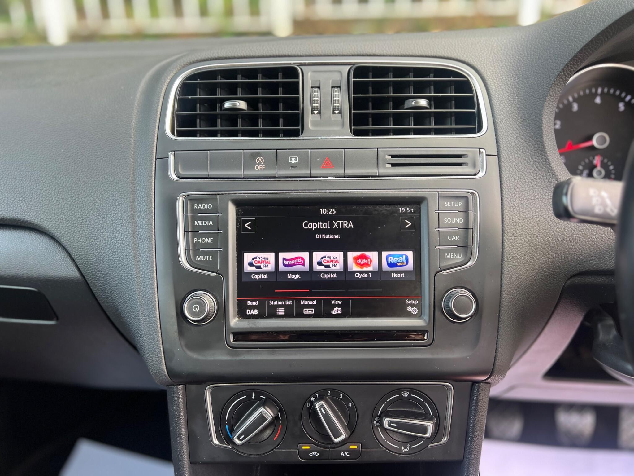 Volkswagen Polo - Image 17