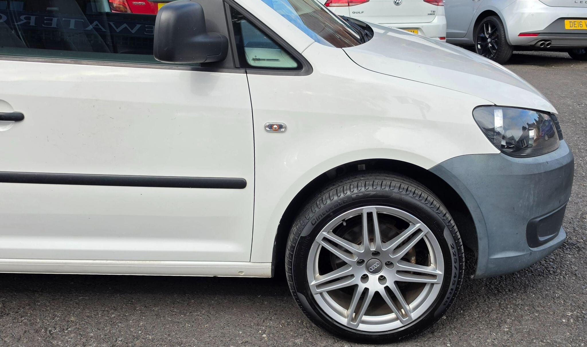 Volkswagen Caddy - Image 9