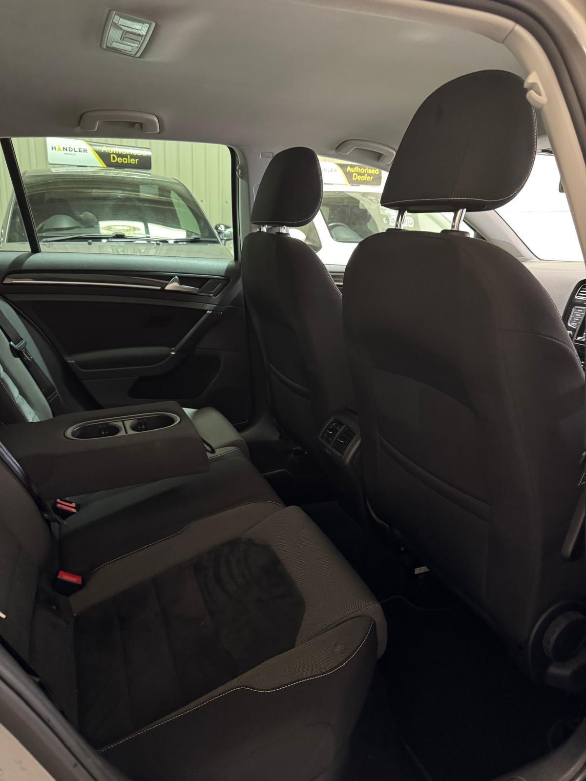 Volkswagen Golf - Image 15