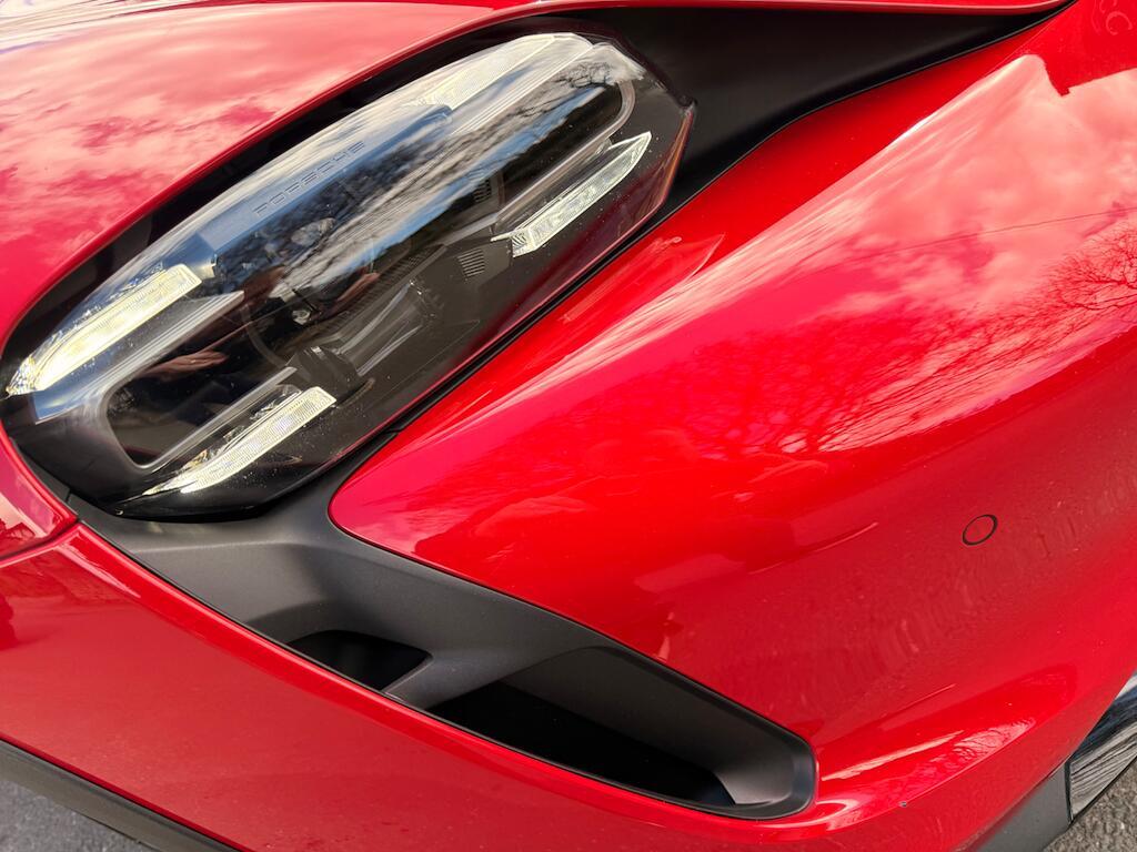 Porsche Taycan - Image 25