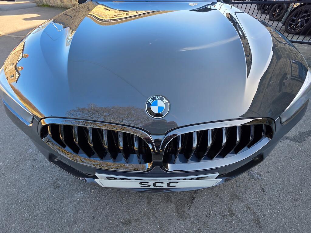 BMW 8 Series - Image 12