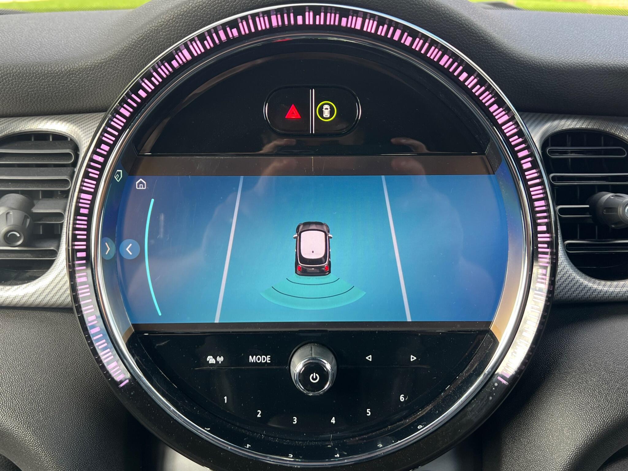 MINI Hatch - Image 18