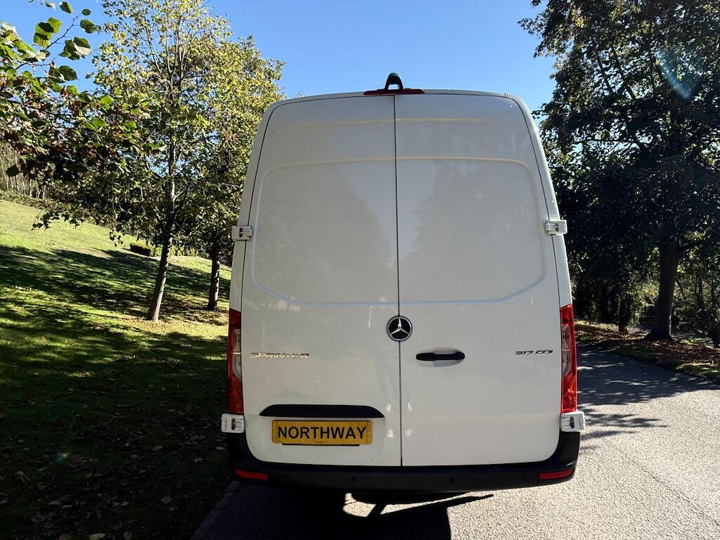Mercedes Sprinter - Image 5