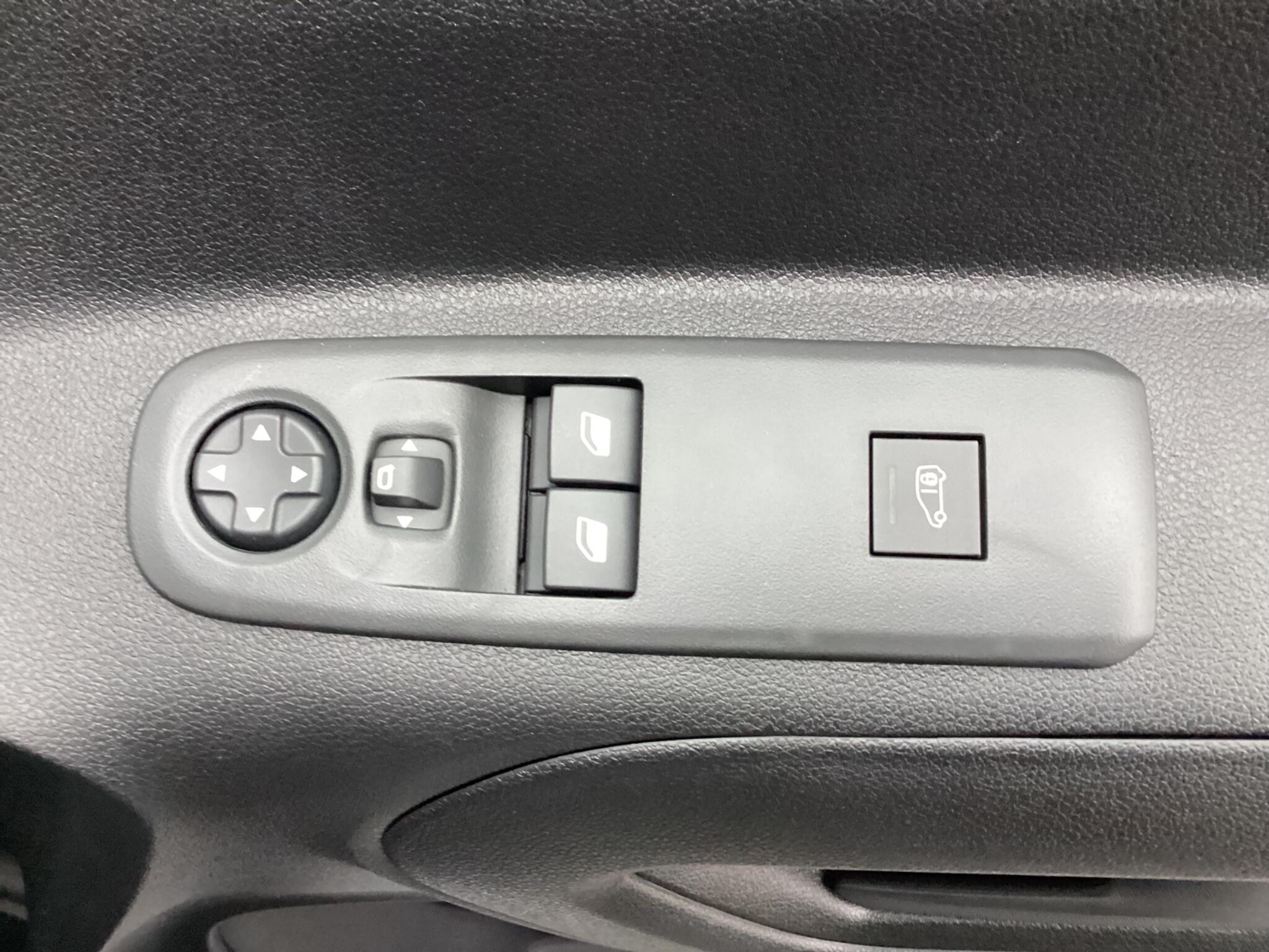 Peugeot Partner - Image 18