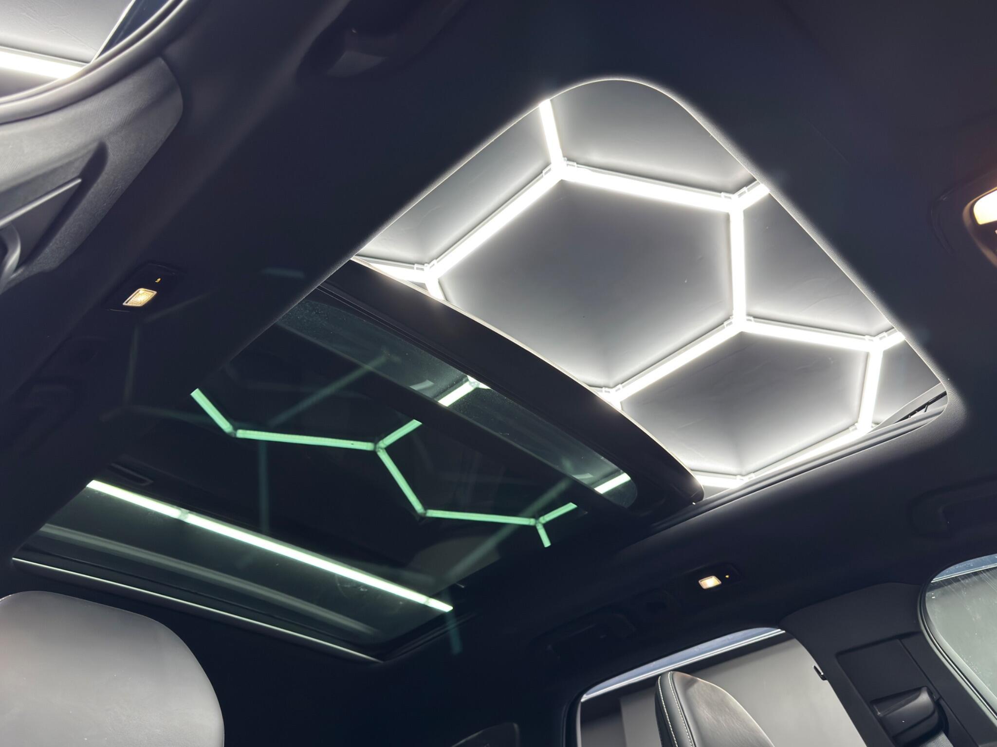 Volvo XC60 - Image 34