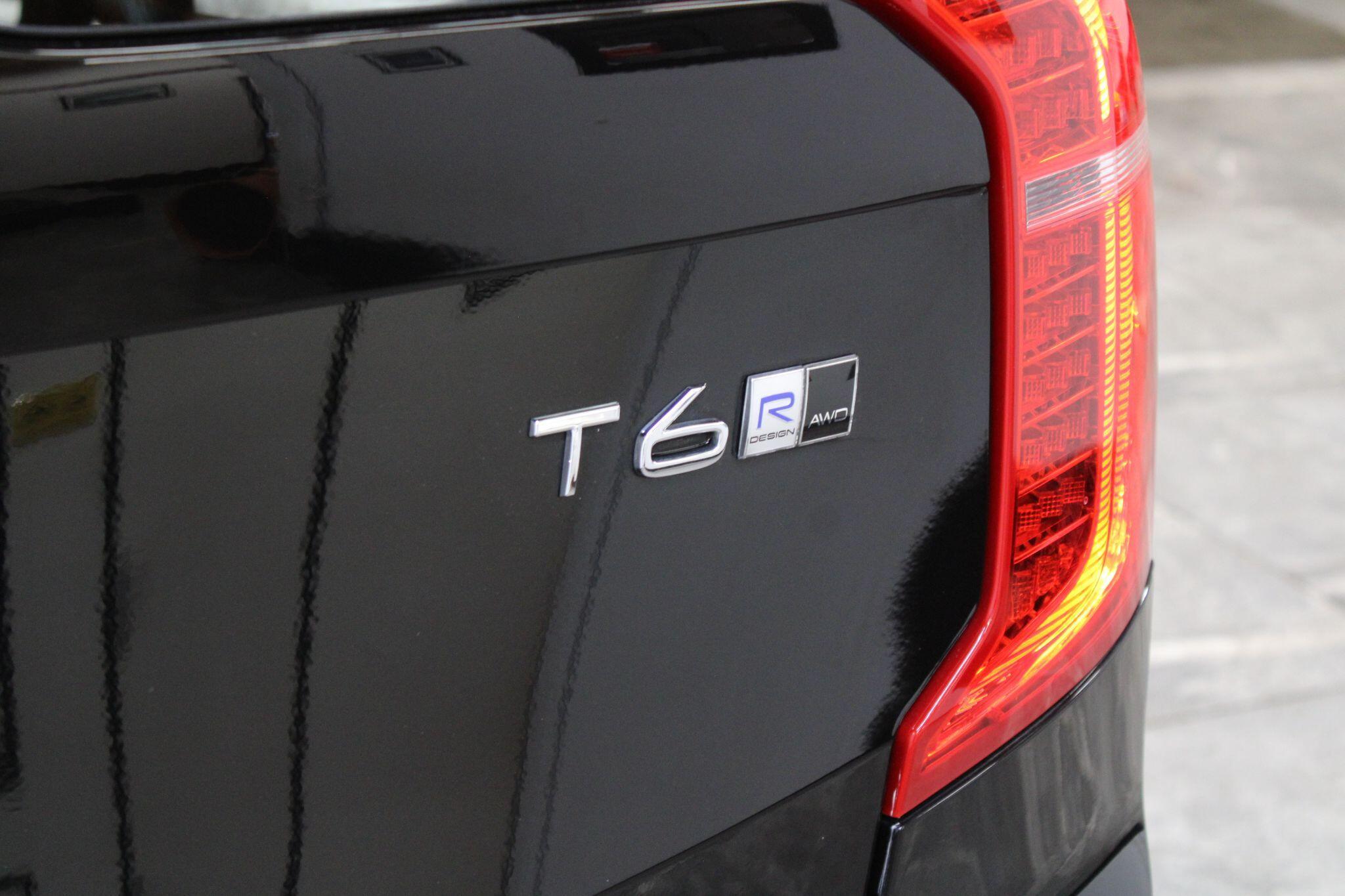 Volvo XC90 - Image 15