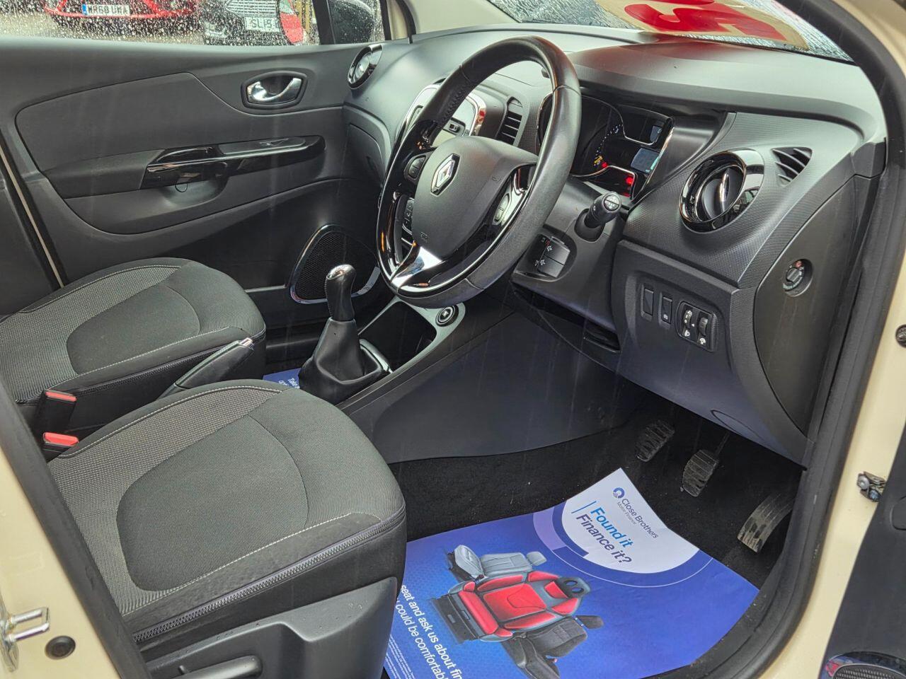 Renault Captur - Image 12