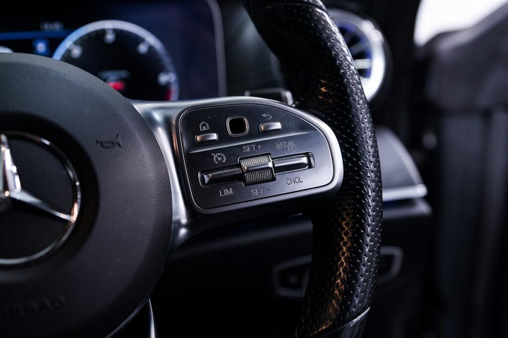 Mercedes E Class - Image 24