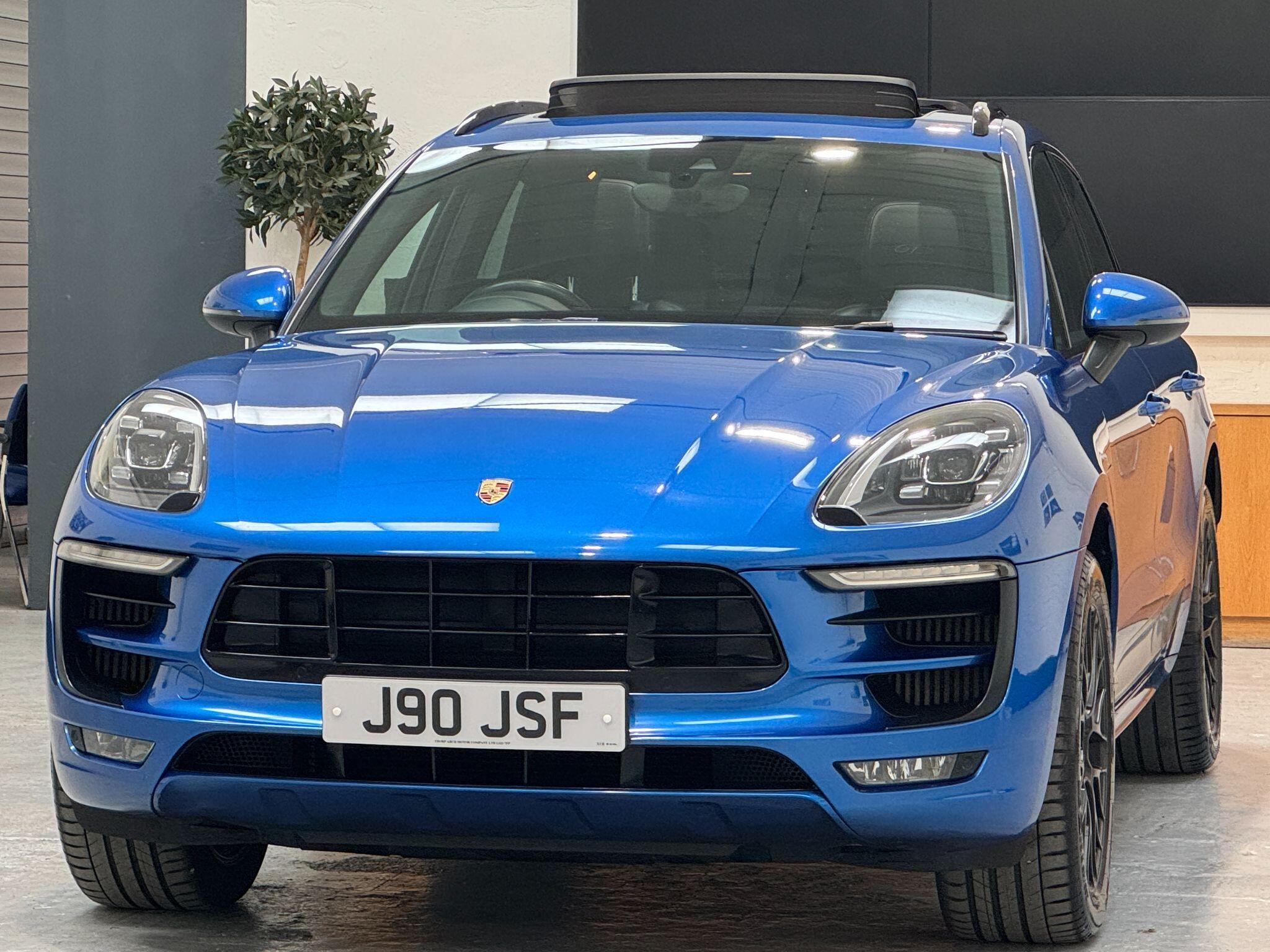 Porsche Macan - Image 4