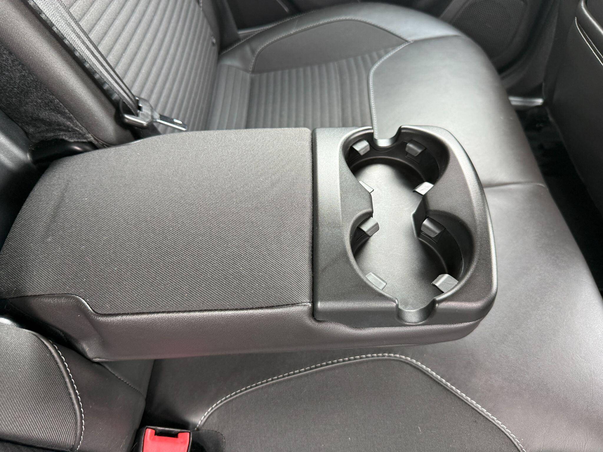 Ford Focus - Image 34