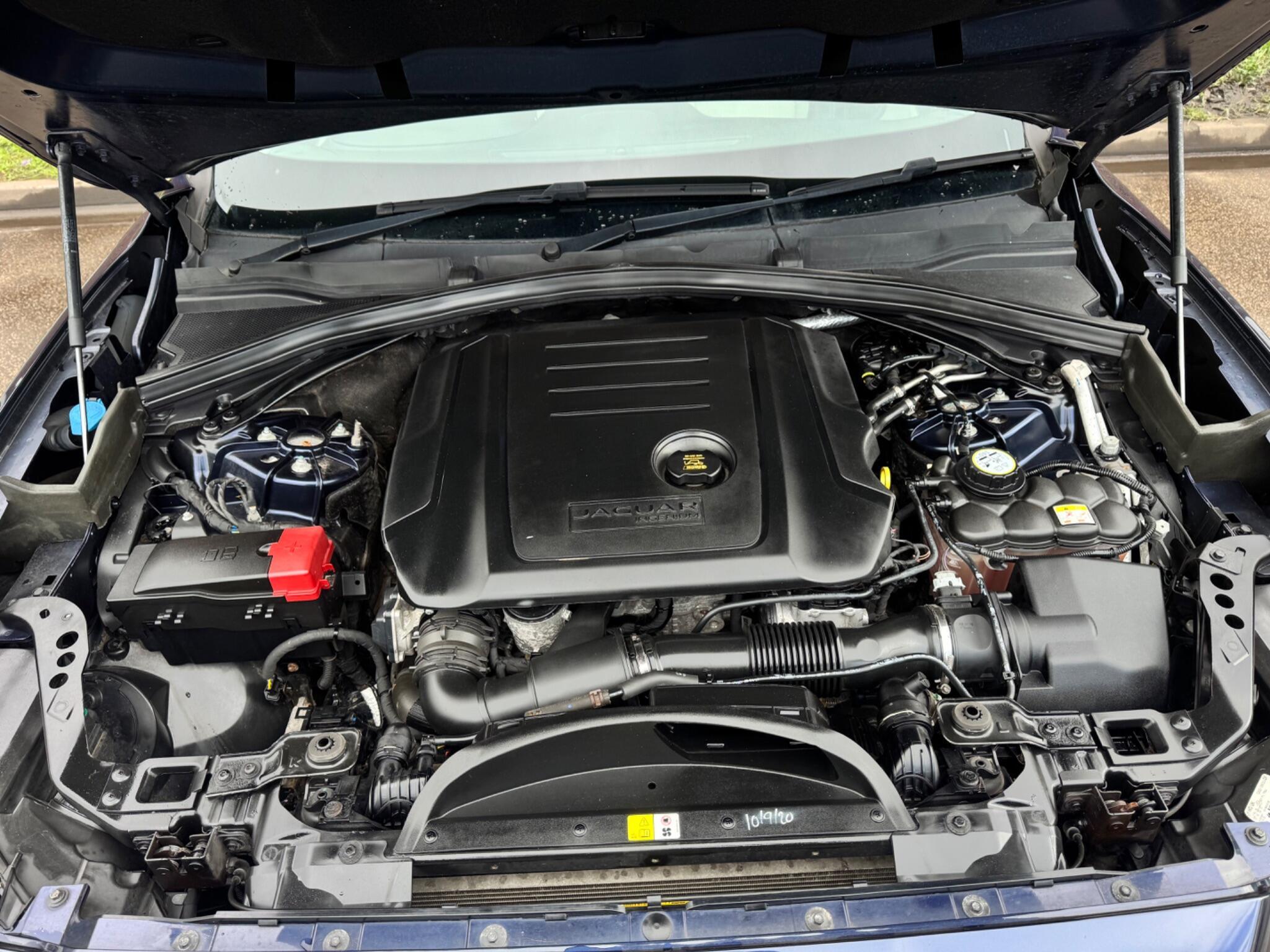 Jaguar F-Pace - Image 36