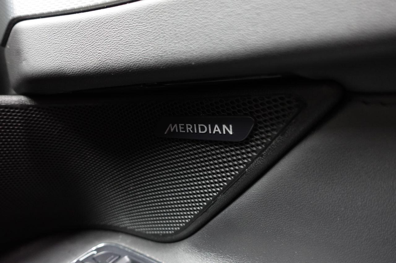 Jaguar XF - Image 50