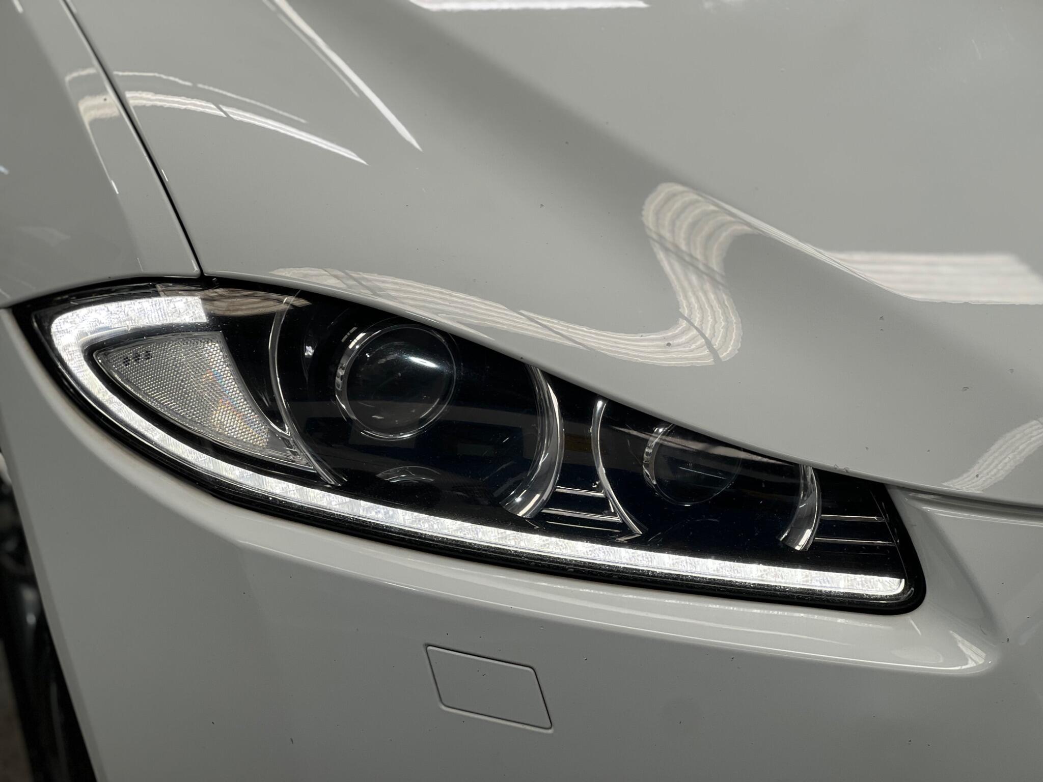 Jaguar XF - Image 30