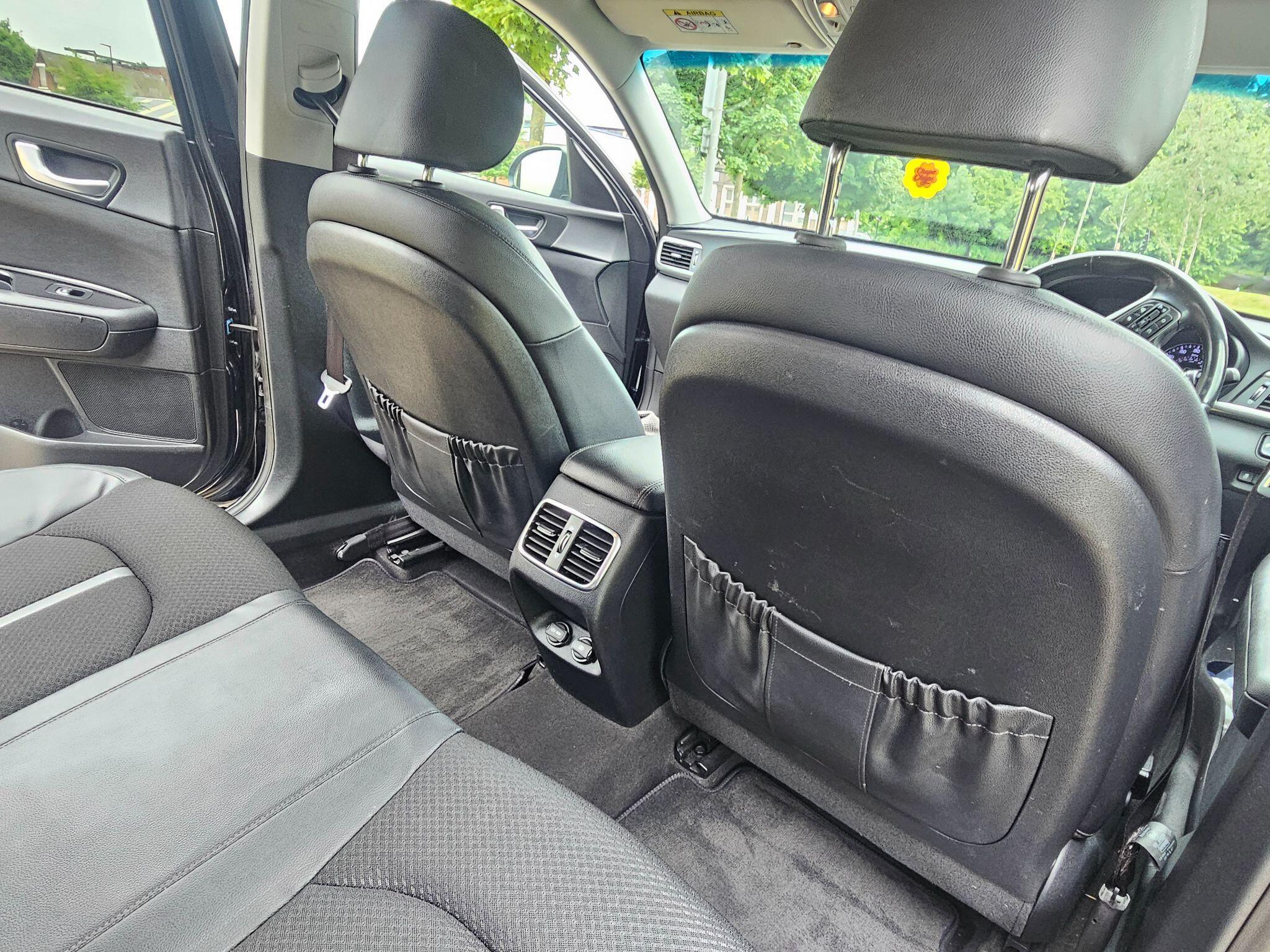 Kia Optima - Image 19