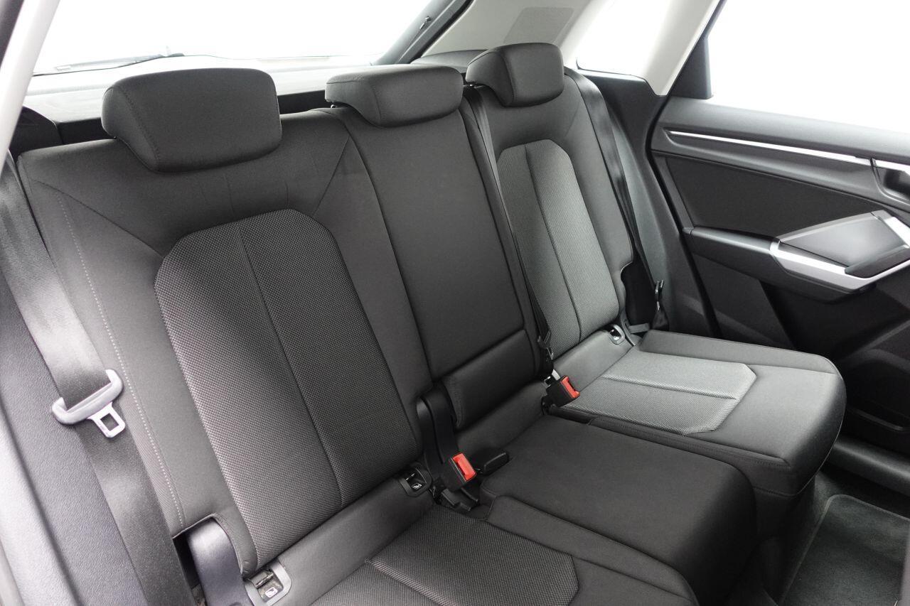 Audi Q3 - Image 18