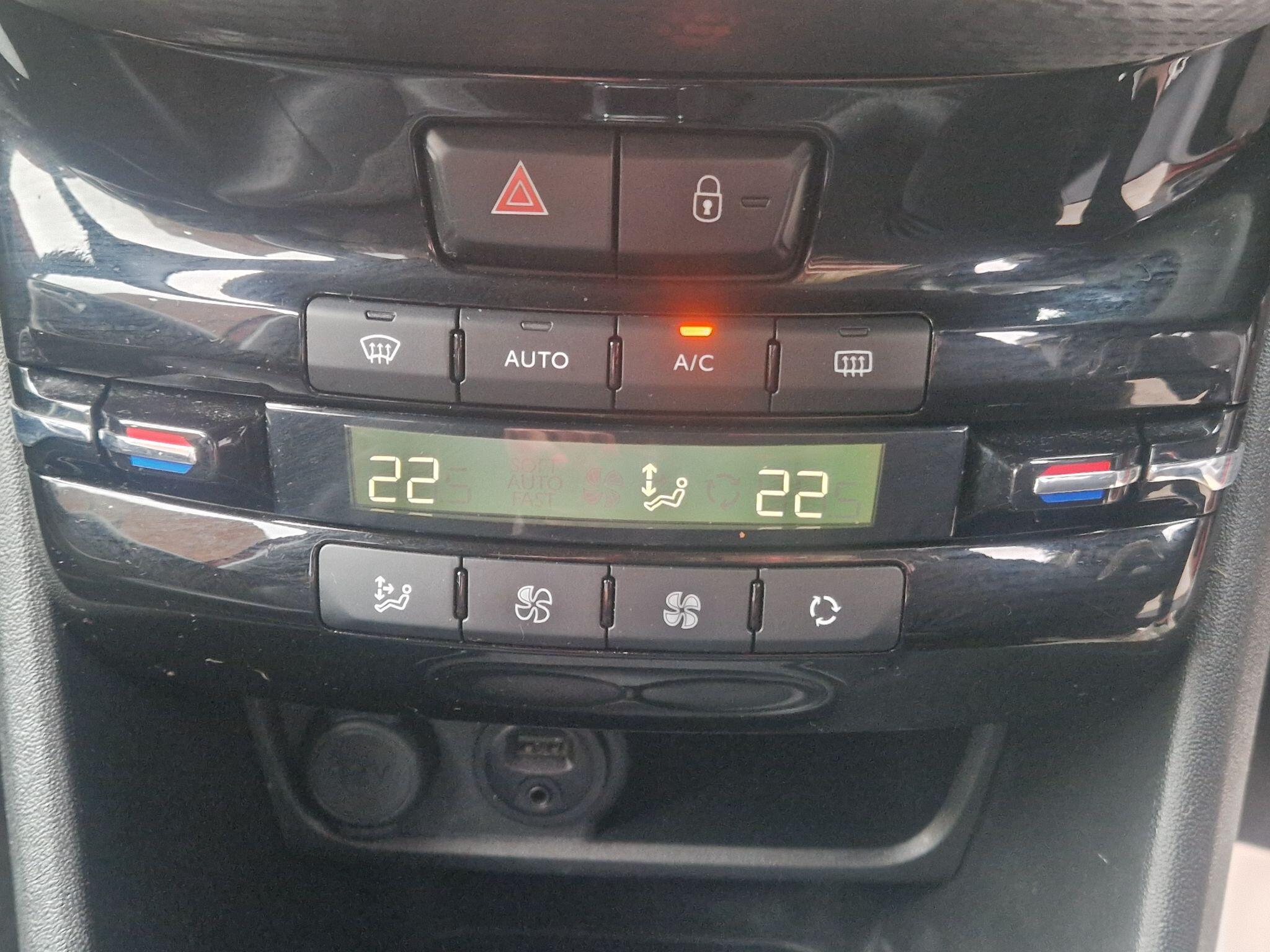 Peugeot 2008 - Image 51