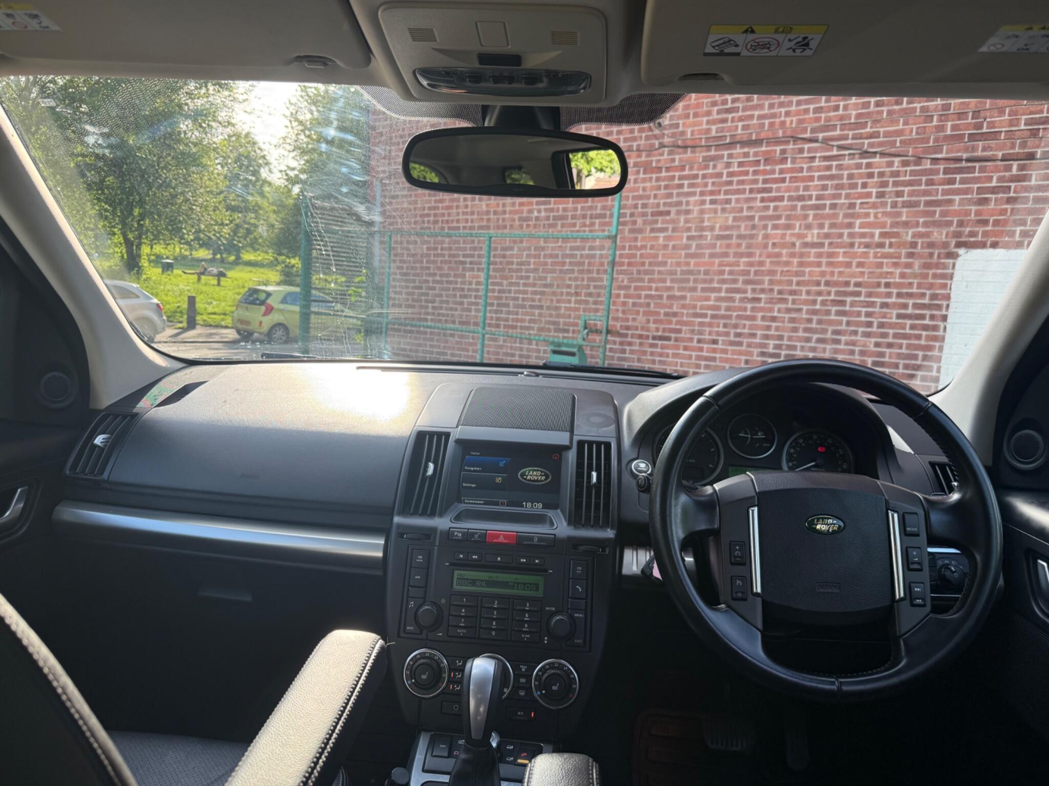 Land Rover Freelander 2 - Image 10