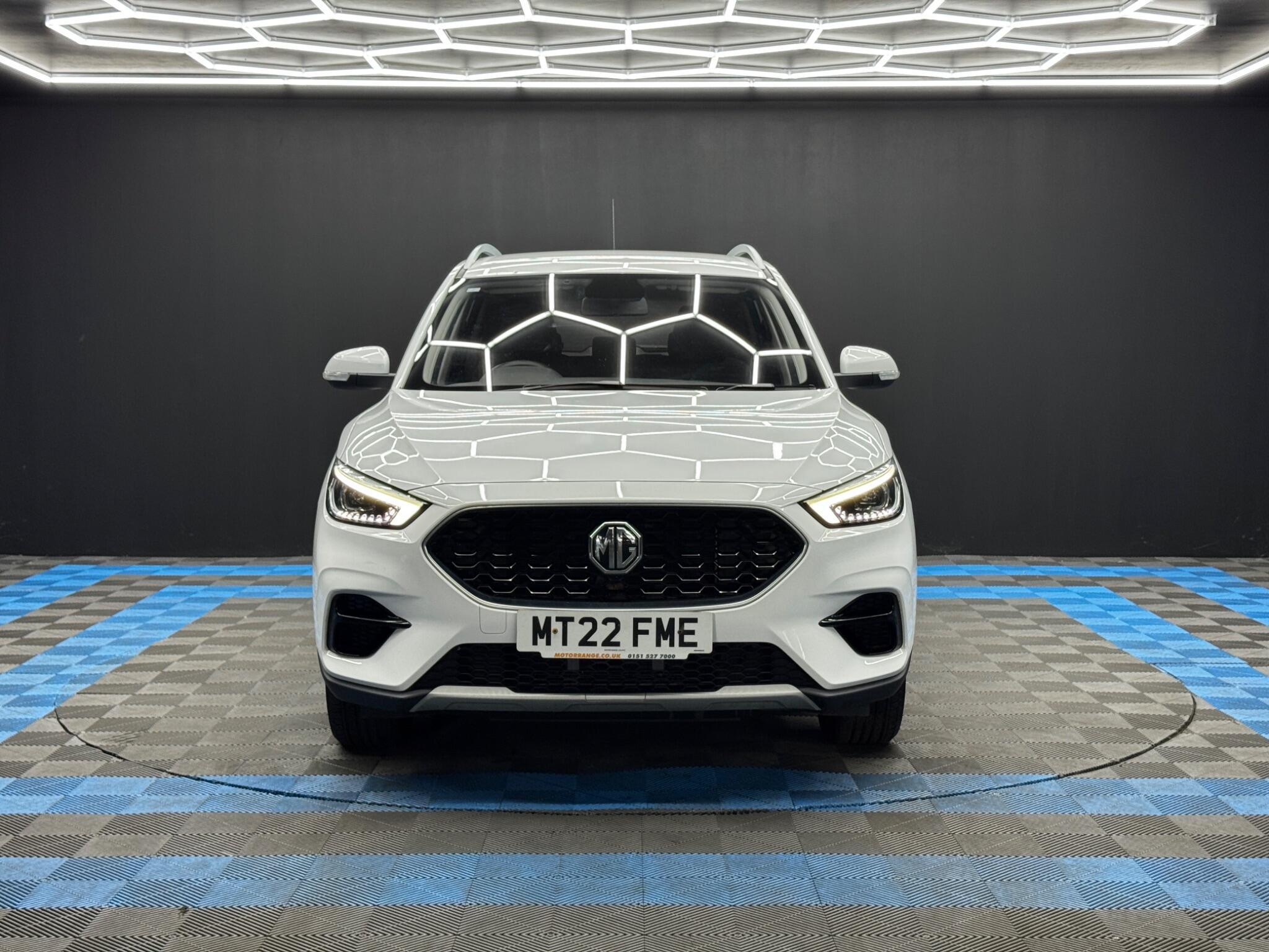 MG MG ZS - Image 2